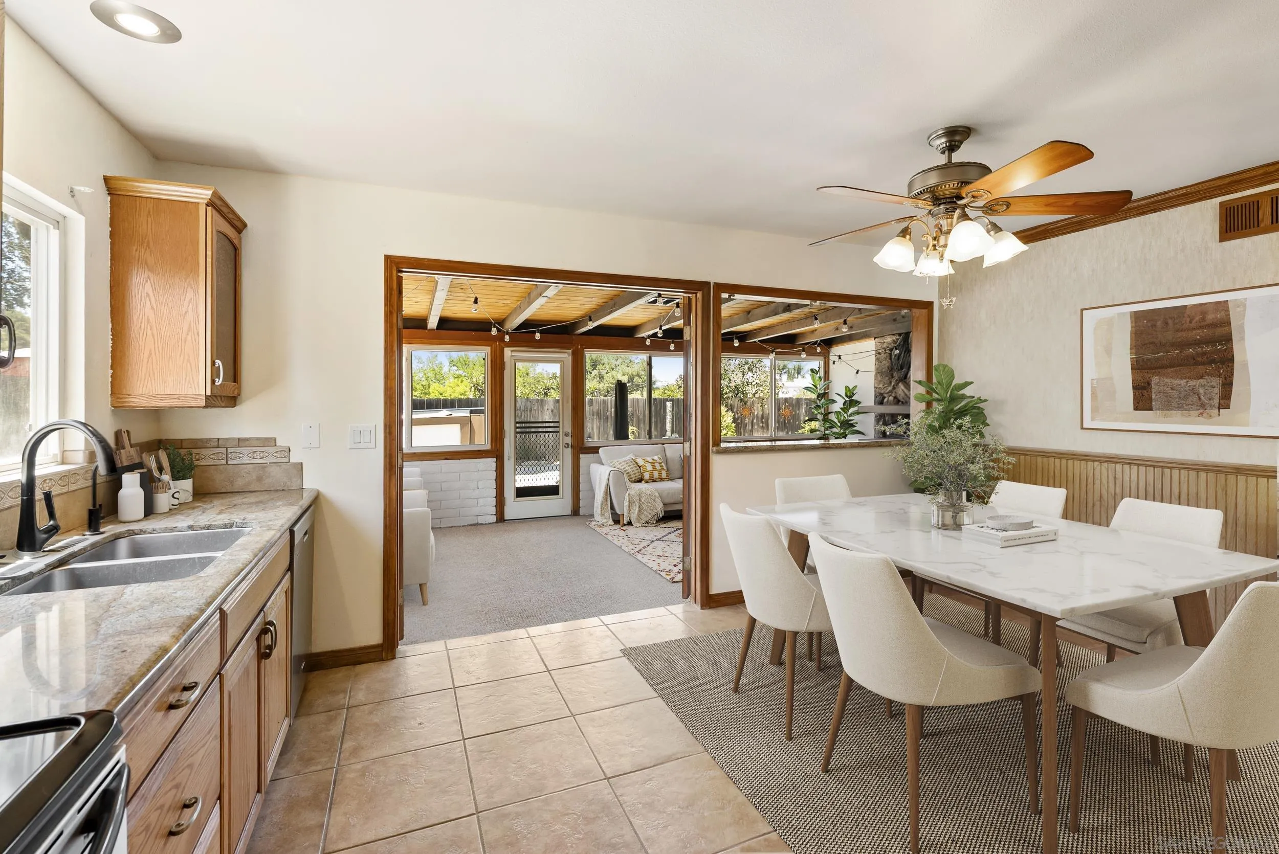 https://cdn.realtyfeed.com/cdn/127/250036832/499a3b119702bad5942edc414e1af7e4.webp