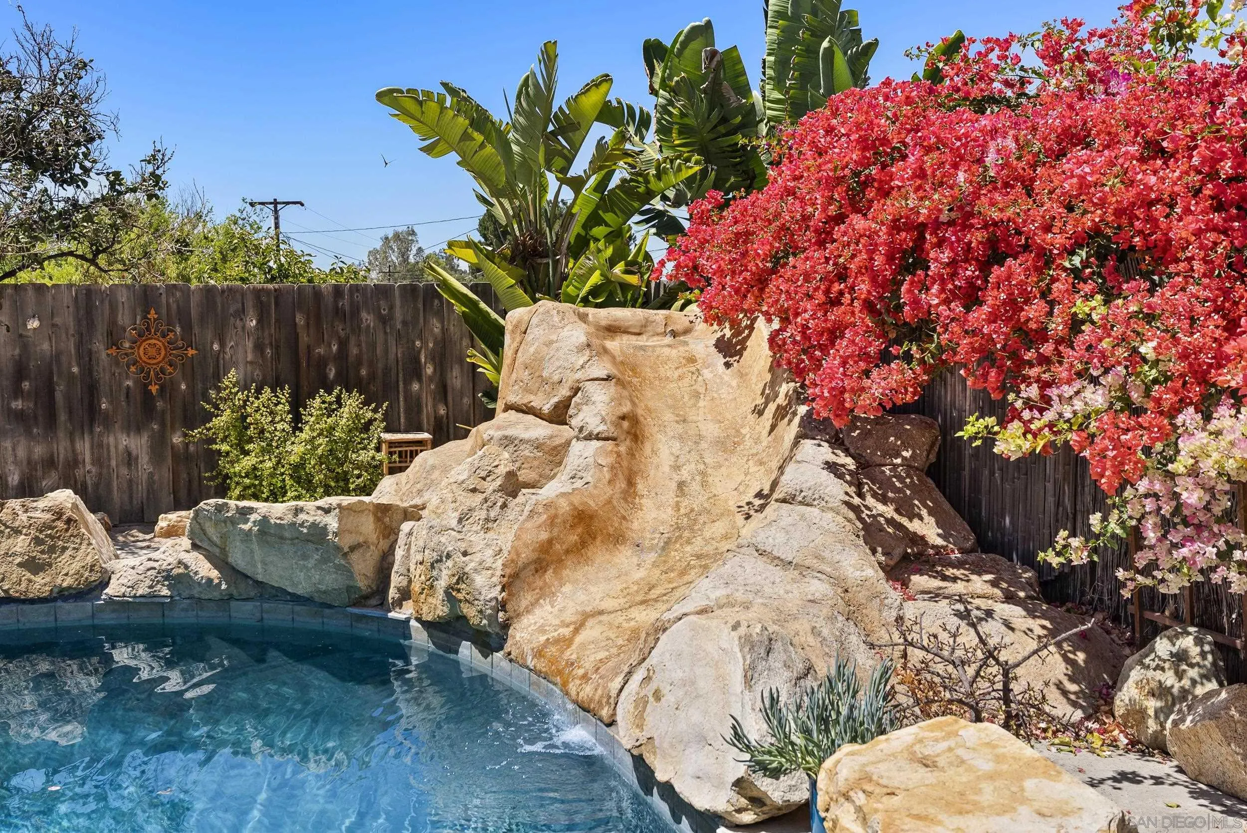https://cdn.realtyfeed.com/cdn/127/250036832/665c16e361ac7bcef5334ecbde4074f8.webp