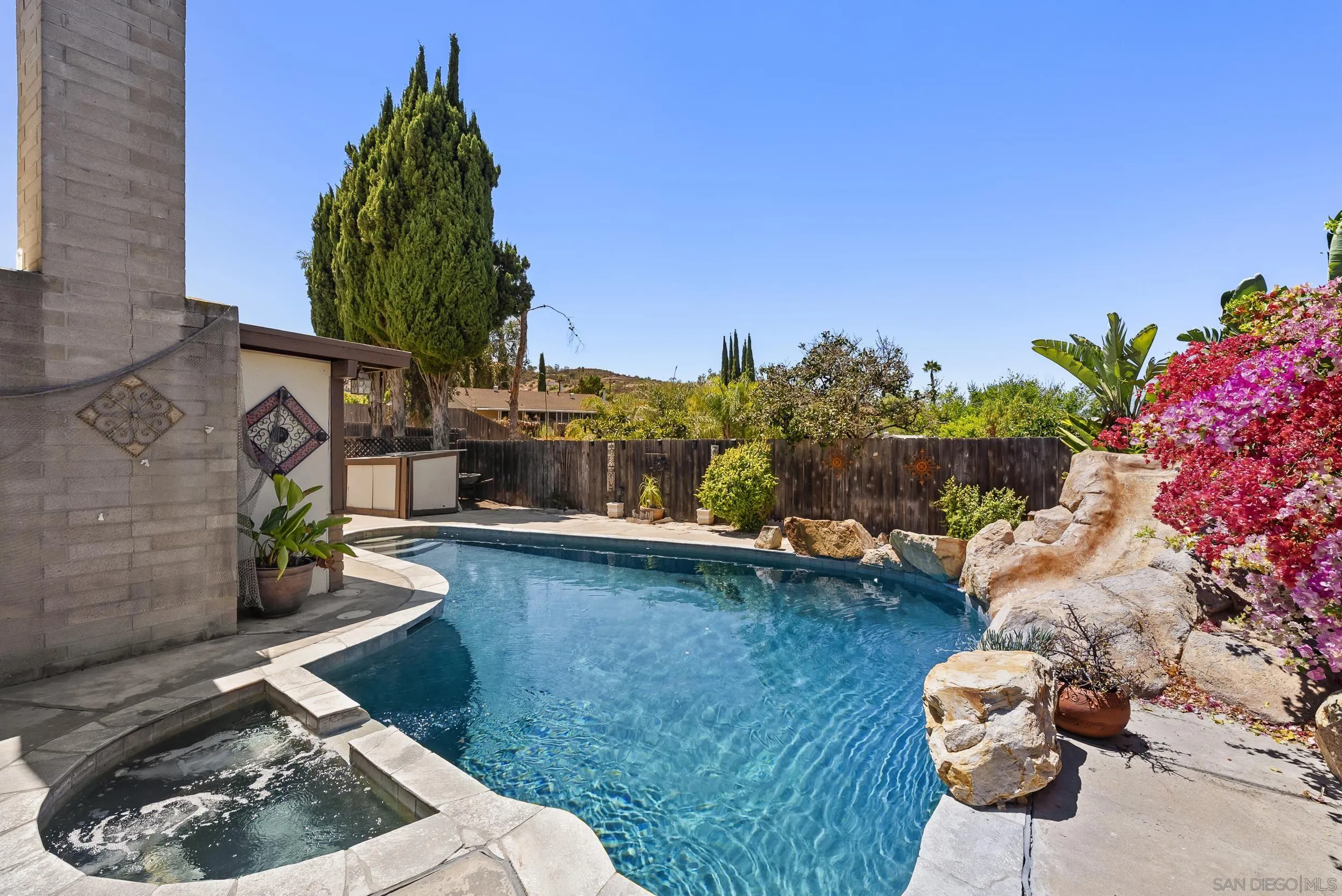 https://cdn.realtyfeed.com/cdn/127/250036832/99539e0e44fbc589157bf5c70476ebba.webp