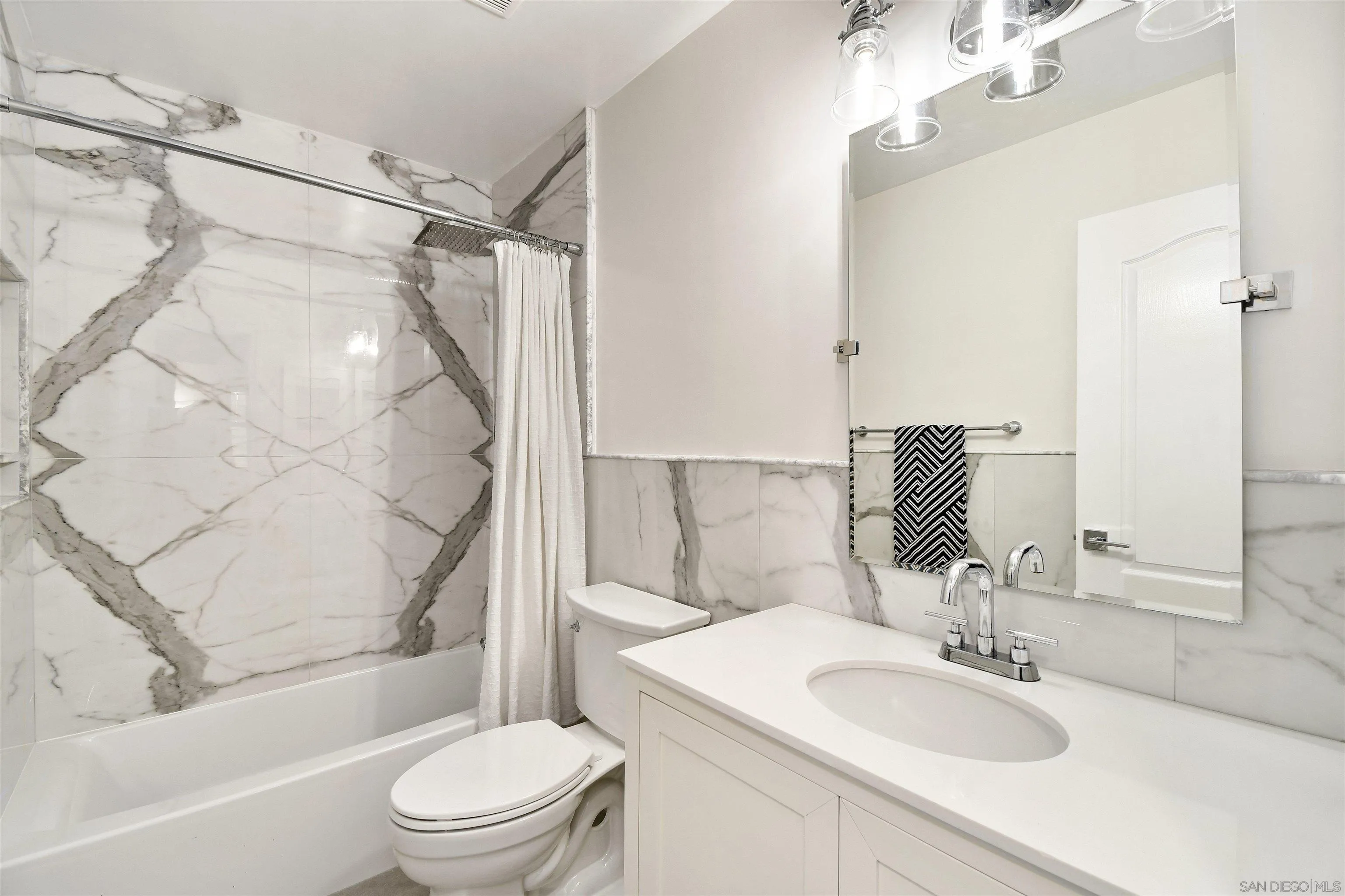 https://cdn.realtyfeed.com/cdn/127/250036836/6714331c44692c7c759e284ad48f5552.webp