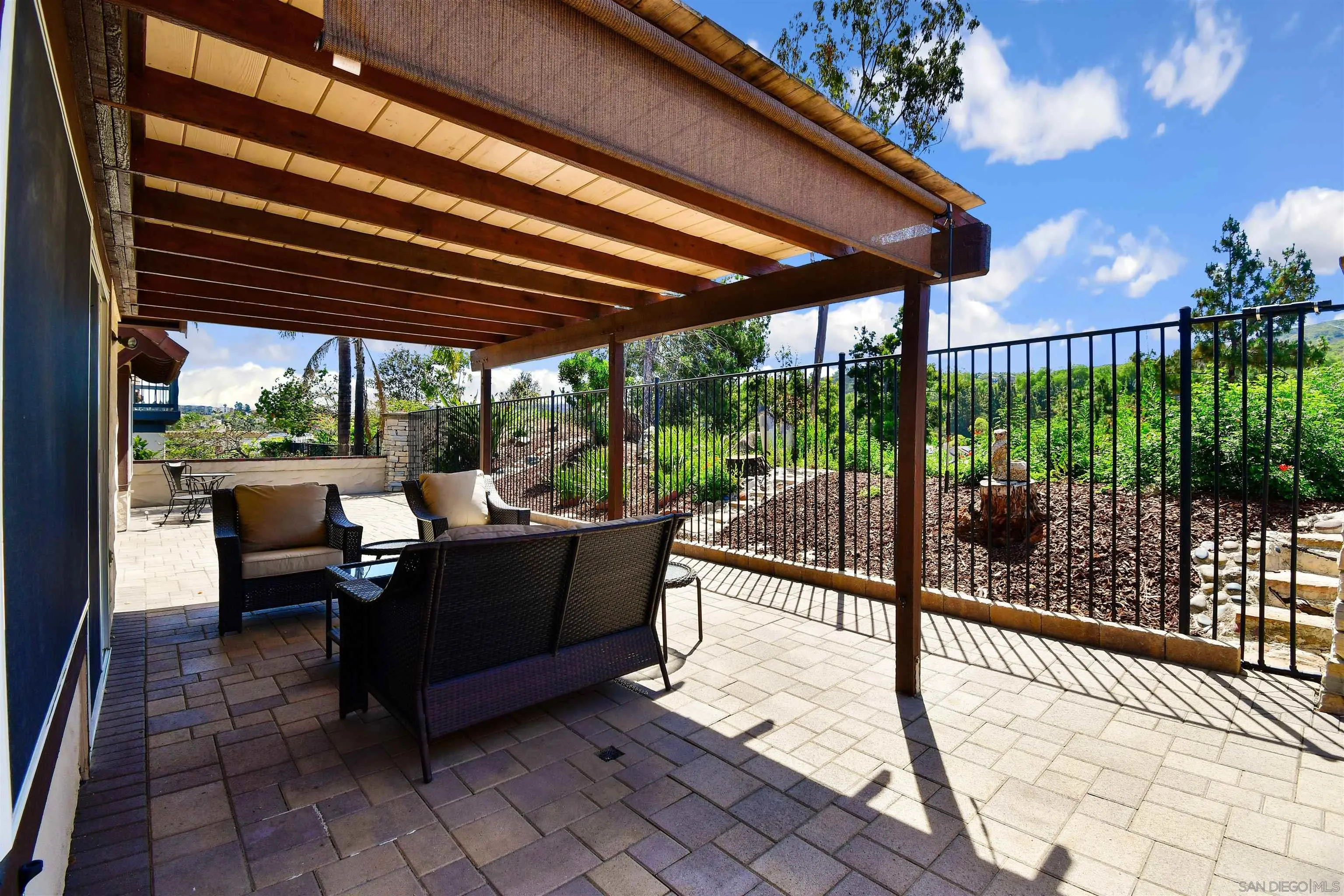 https://cdn.realtyfeed.com/cdn/127/250036836/a908fe10c30cb44c7308869776bf52b0.webp