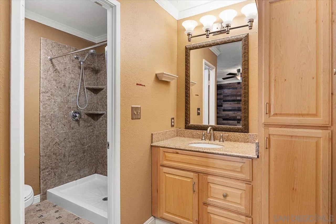 https://cdn.realtyfeed.com/cdn/127/250036837/08be6b114726b8e56abdca8063fd6320.webp