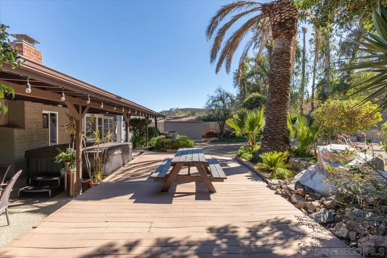https://cdn.realtyfeed.com/cdn/127/250036837/22a884a9050f5ca86f4709ca0c079d17.webp