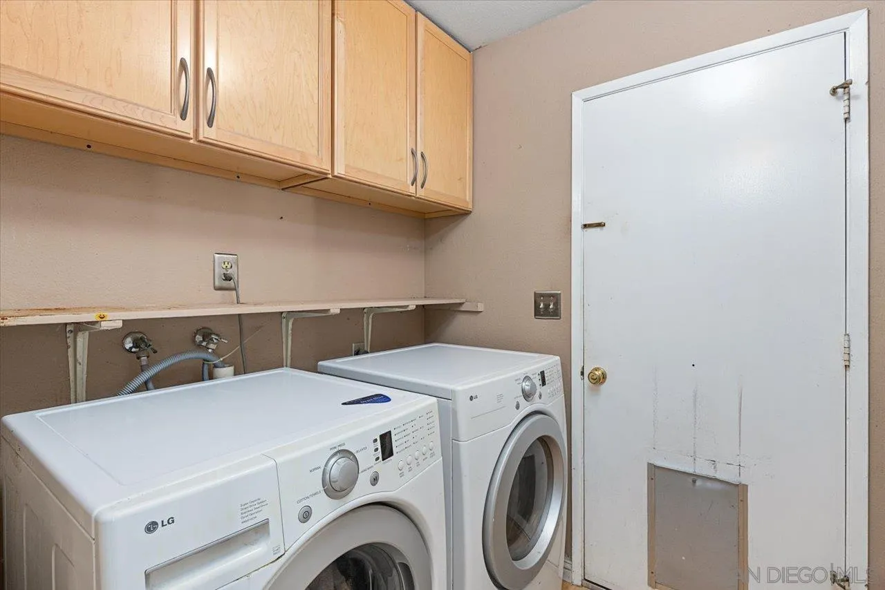 https://cdn.realtyfeed.com/cdn/127/250036837/2742559c6ab1e3858350bd881aa960e0.webp