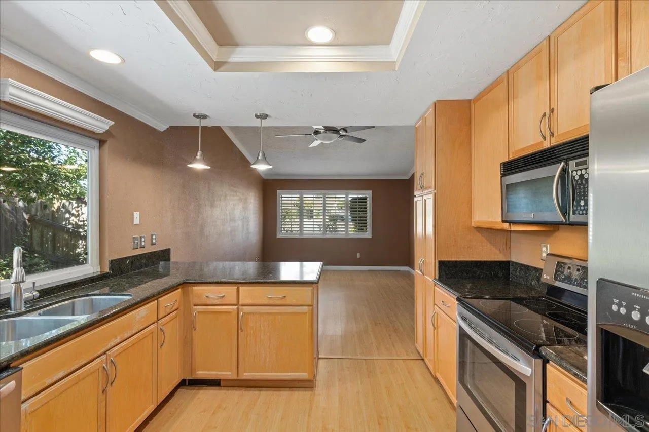 https://cdn.realtyfeed.com/cdn/127/250036837/64b020bccb58277daf50c9981006a478.webp