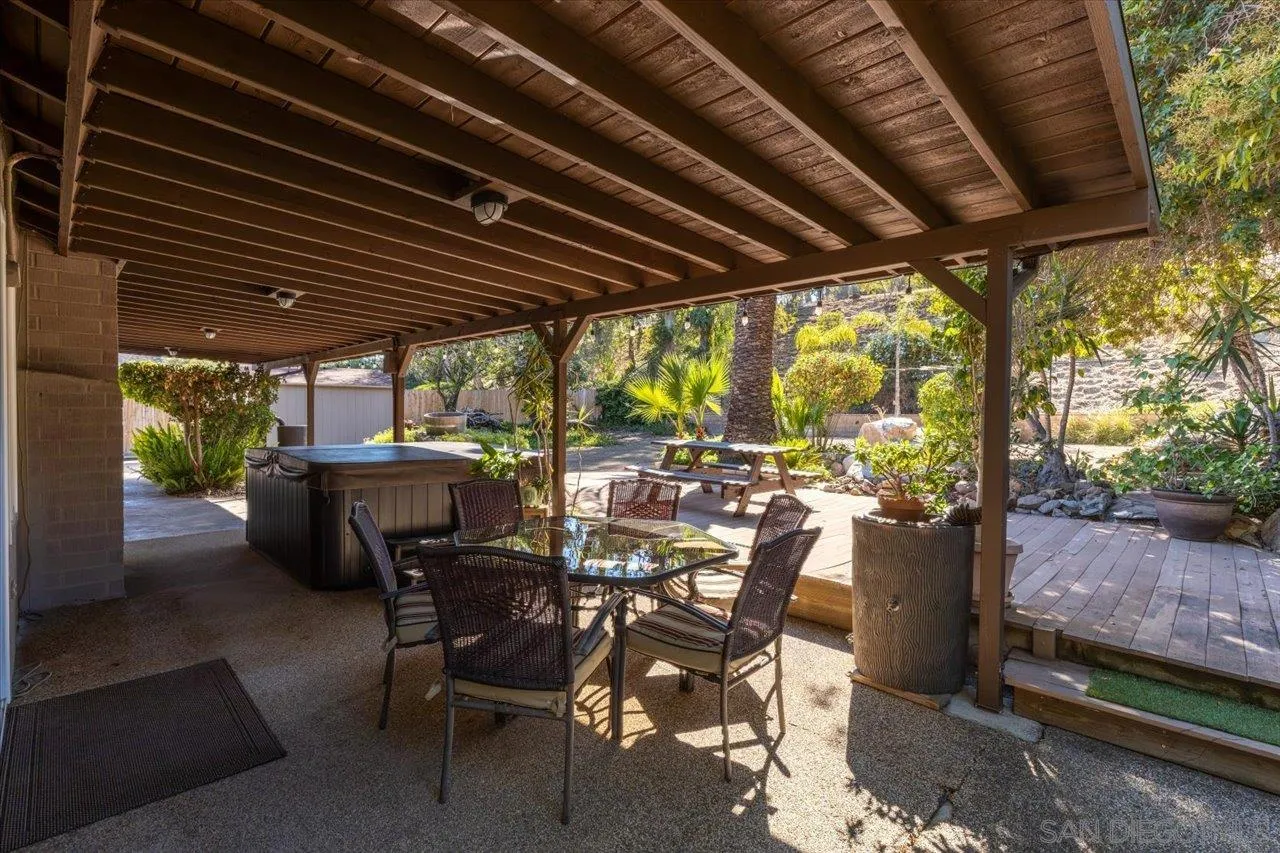 https://cdn.realtyfeed.com/cdn/127/250036837/834037b97ebb530d15d3db55b7a9414f.webp