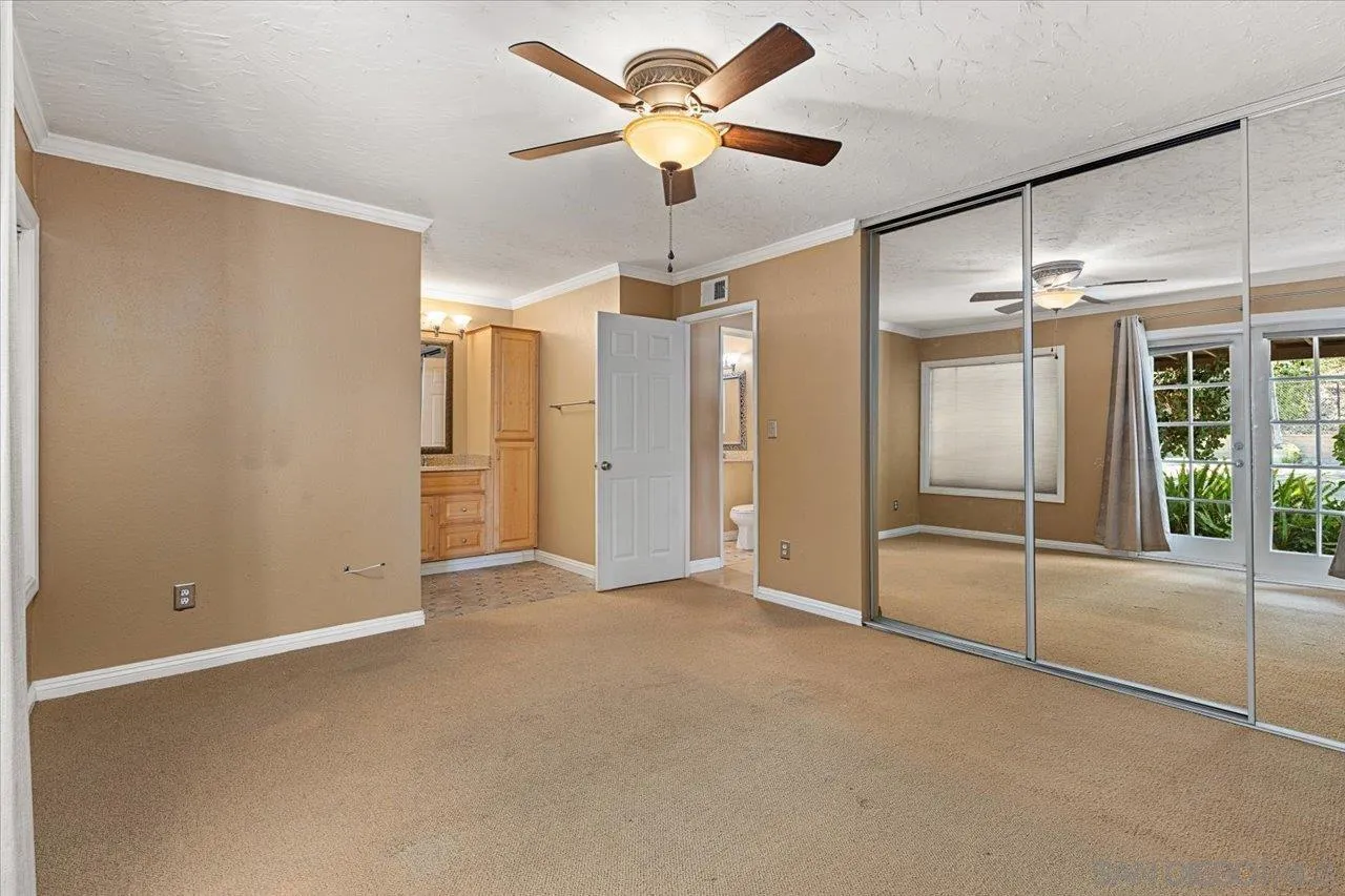 https://cdn.realtyfeed.com/cdn/127/250036837/d43b8d79bb53dd74882dbc81a47f00f2.webp