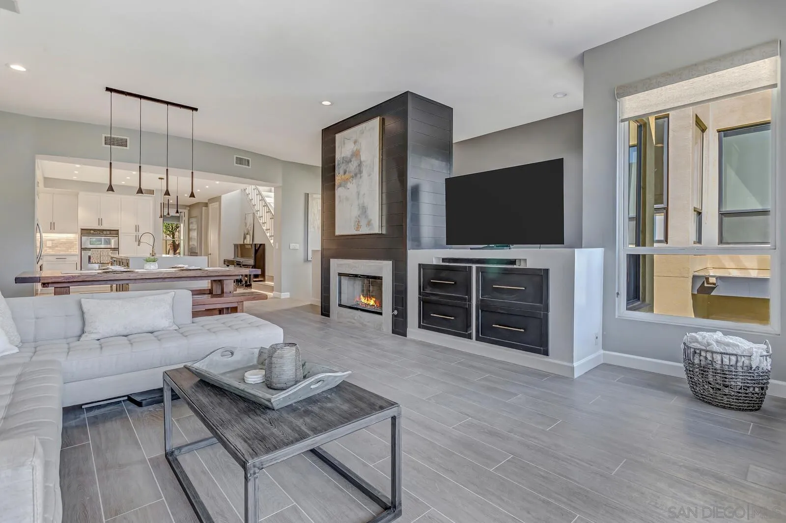 https://cdn.realtyfeed.com/cdn/127/250036839/0cedebf33ed224d409edb9d6a120a06a.webp