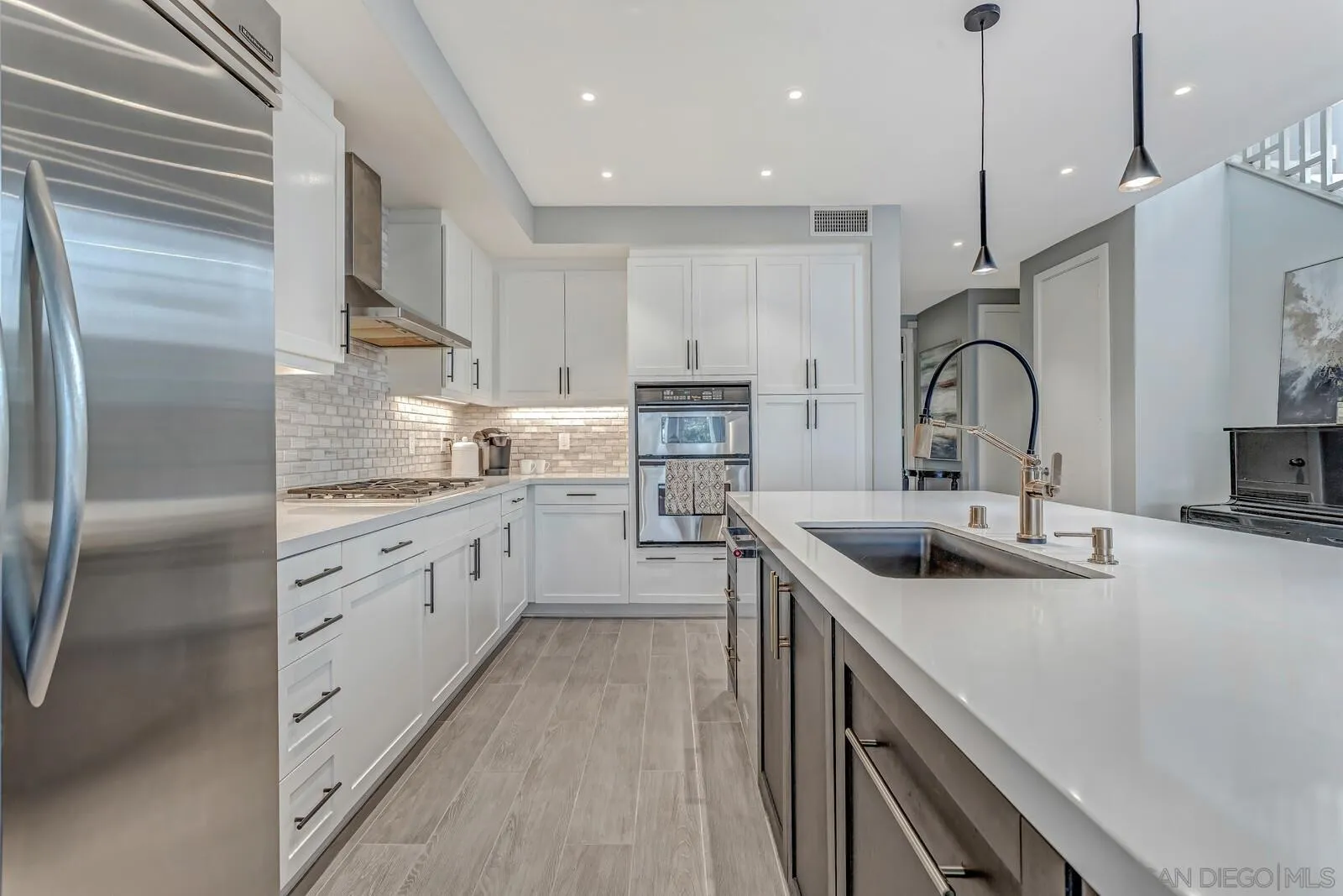 https://cdn.realtyfeed.com/cdn/127/250036839/9d9ded9dc251426417691aa14603348f.webp