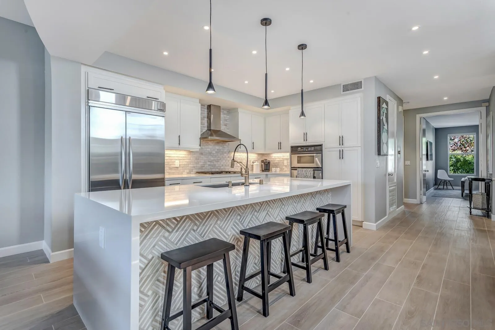 https://cdn.realtyfeed.com/cdn/127/250036839/ac680019cf0535cc89be3b300d583be8.webp