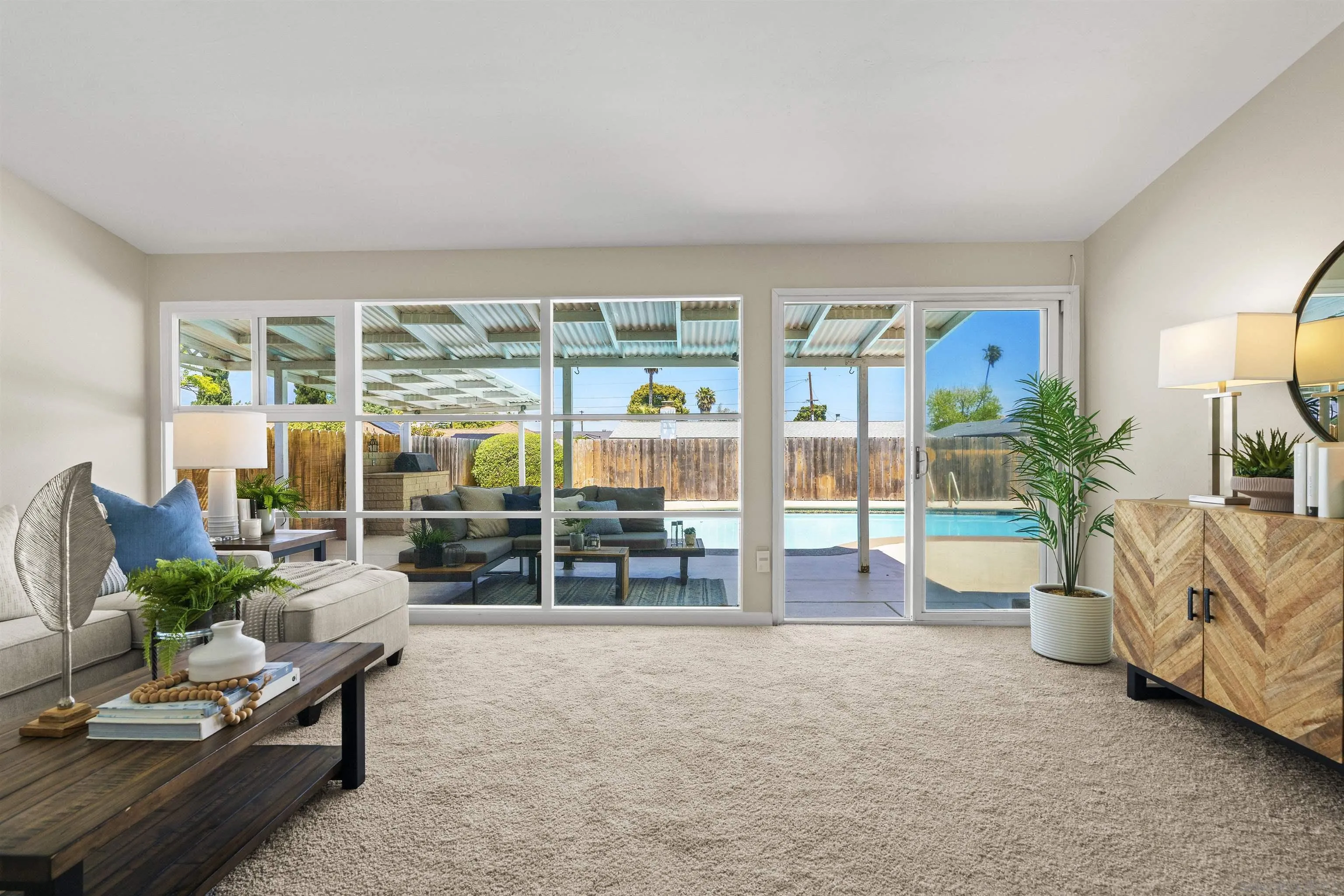 https://cdn.realtyfeed.com/cdn/127/250036840/091ee8addc1a8b7e183624ba0634c74c.webp