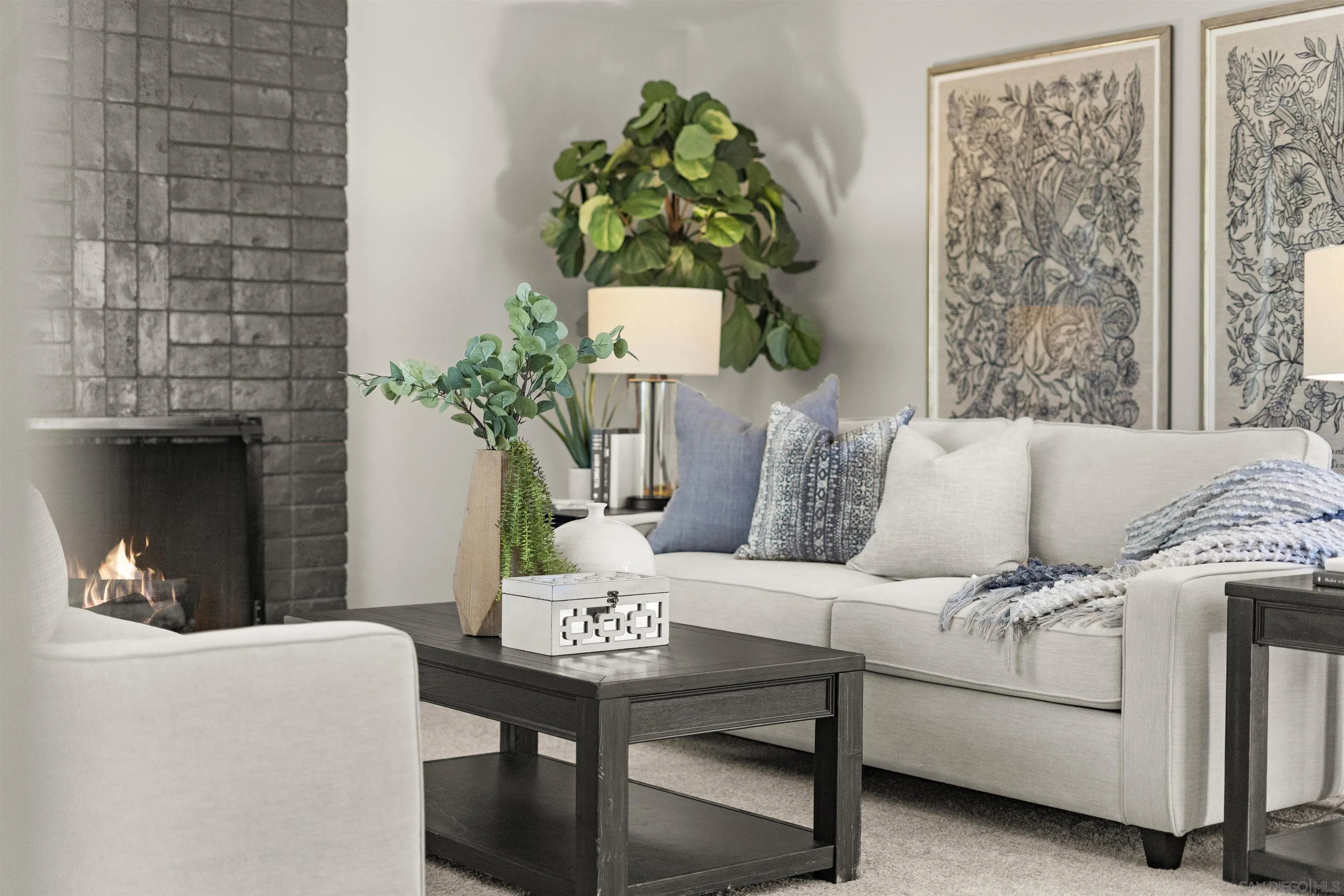https://cdn.realtyfeed.com/cdn/127/250036840/46738936be7475f000742a5f6faeaa9a.webp