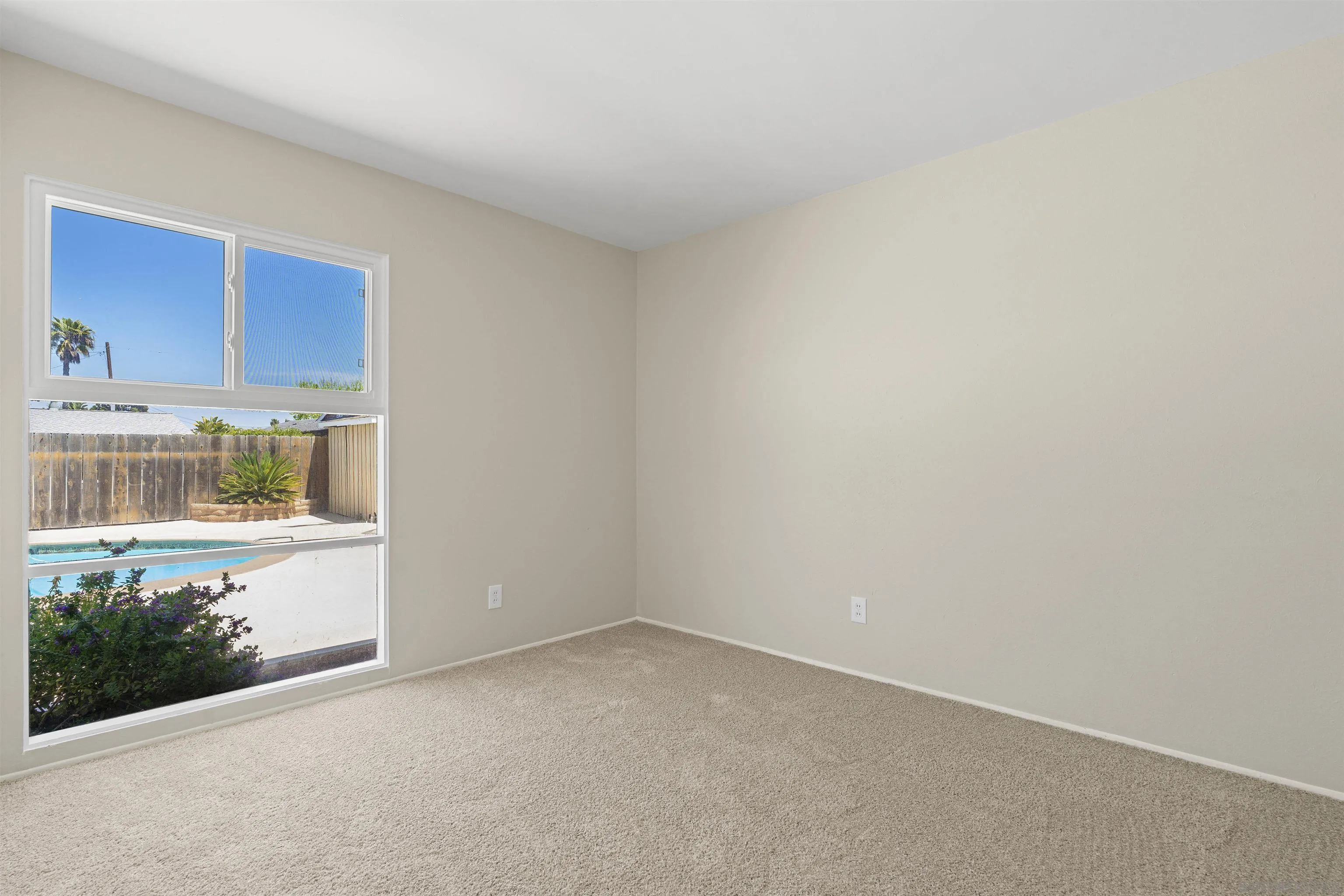 https://cdn.realtyfeed.com/cdn/127/250036840/481c234ae6cf7e3cfa9ba766f93ae13c.webp
