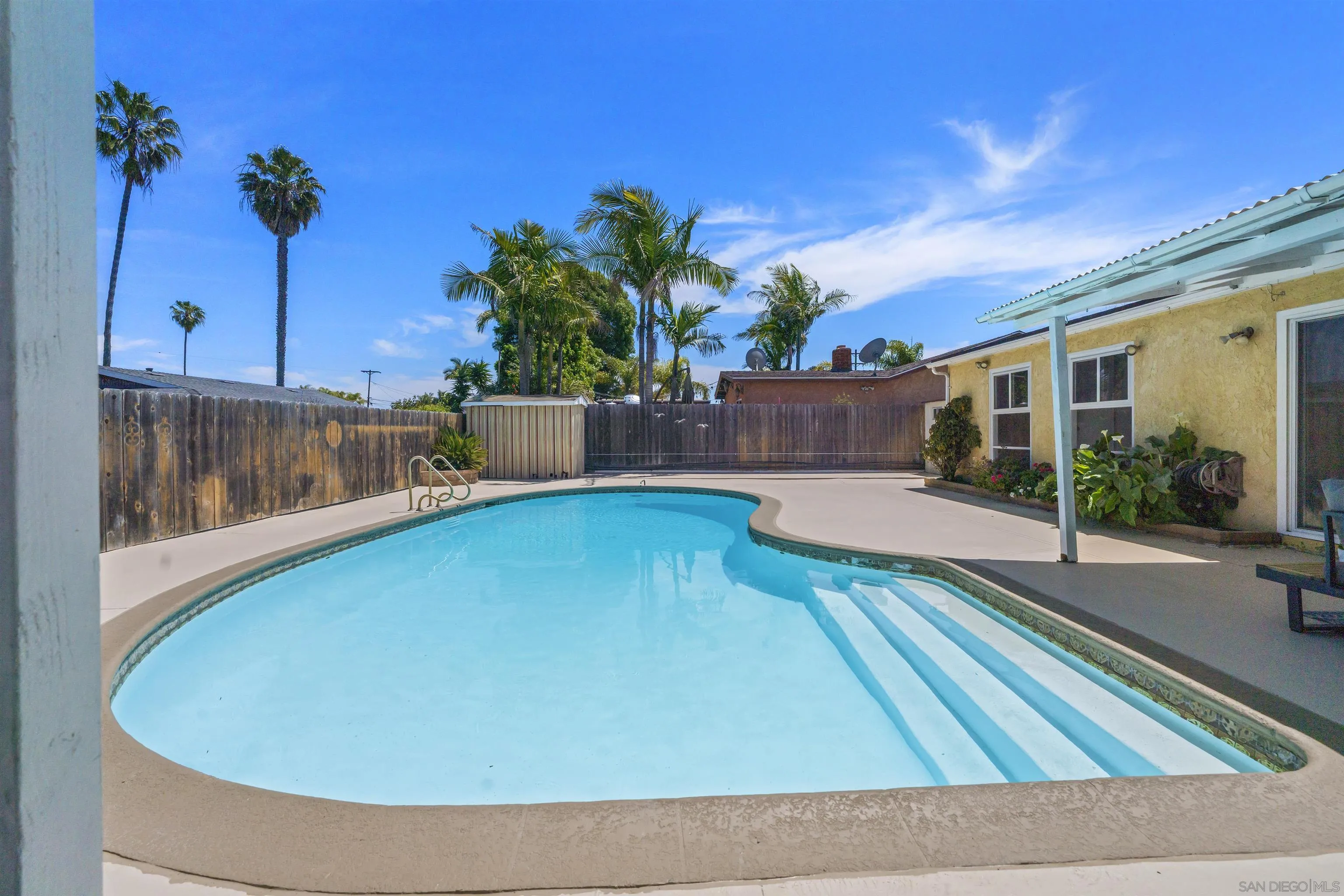 https://cdn.realtyfeed.com/cdn/127/250036840/da2f844c34dfaa10e70c6121fa965699.webp