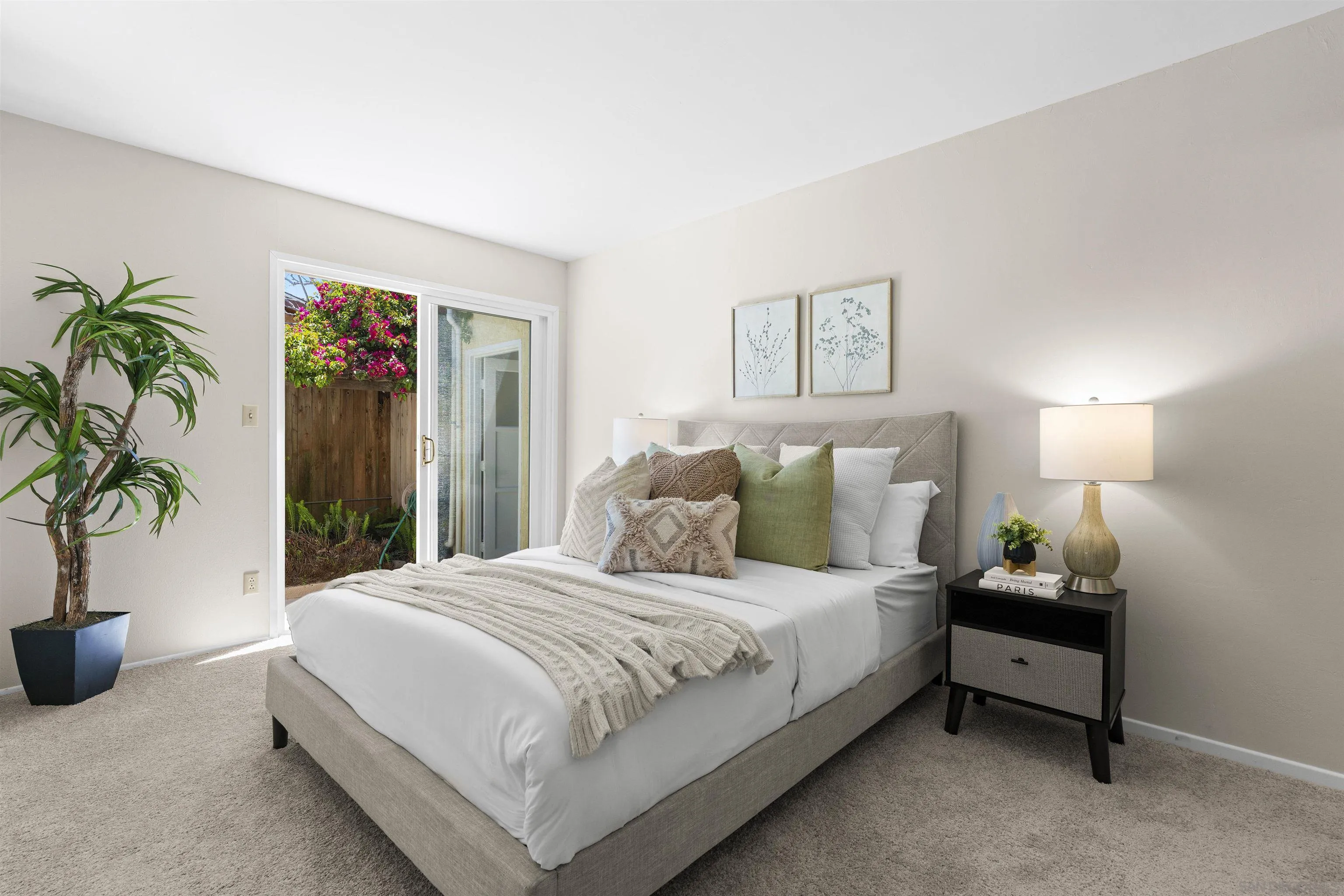 https://cdn.realtyfeed.com/cdn/127/250036840/f730ce6bb796c14afca538bb28a42a23.webp