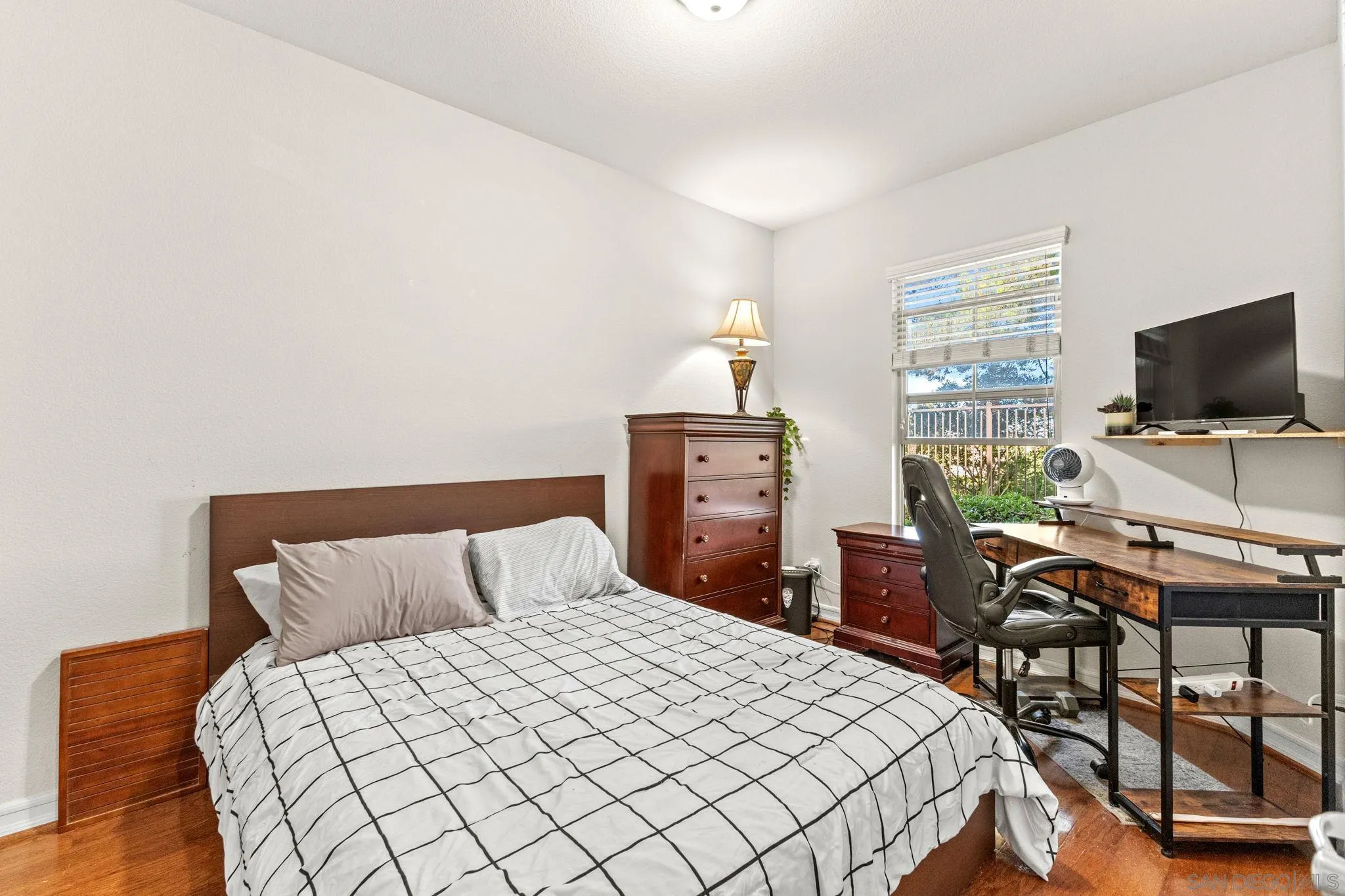 https://cdn.realtyfeed.com/cdn/127/250036841/062d6060188312d16ddcaf7a67db0a51.webp
