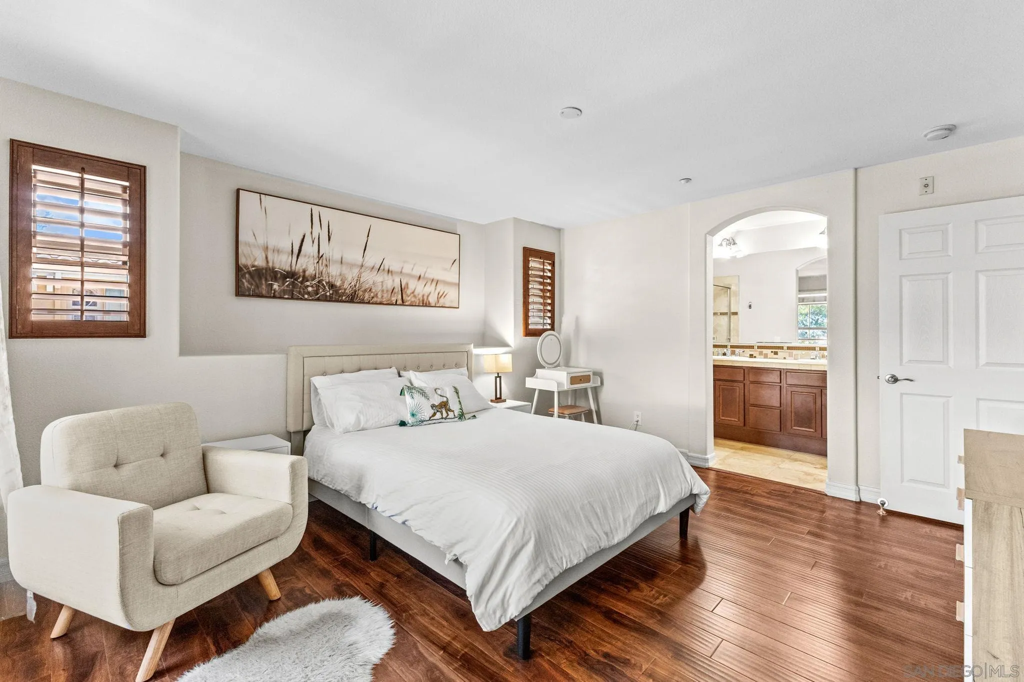 https://cdn.realtyfeed.com/cdn/127/250036841/1eb74641992c7ff025f7e28079362f0d.webp