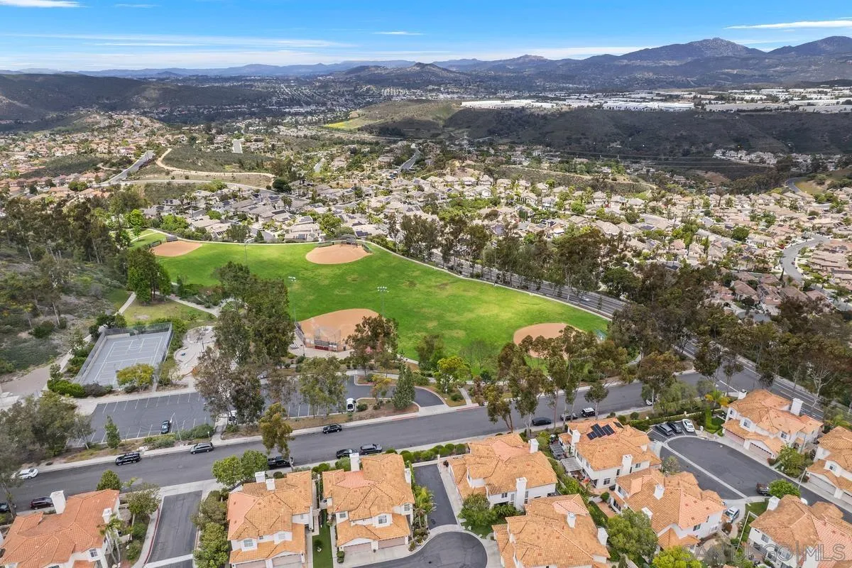 Photo #3: 250036843 Listing 