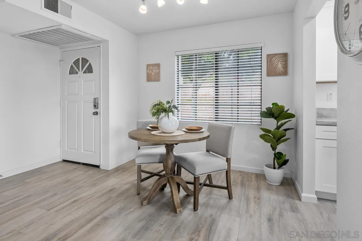 https://cdn.realtyfeed.com/cdn/127/250036844/601cf4ab18a07ddae73896a764618cba.webp