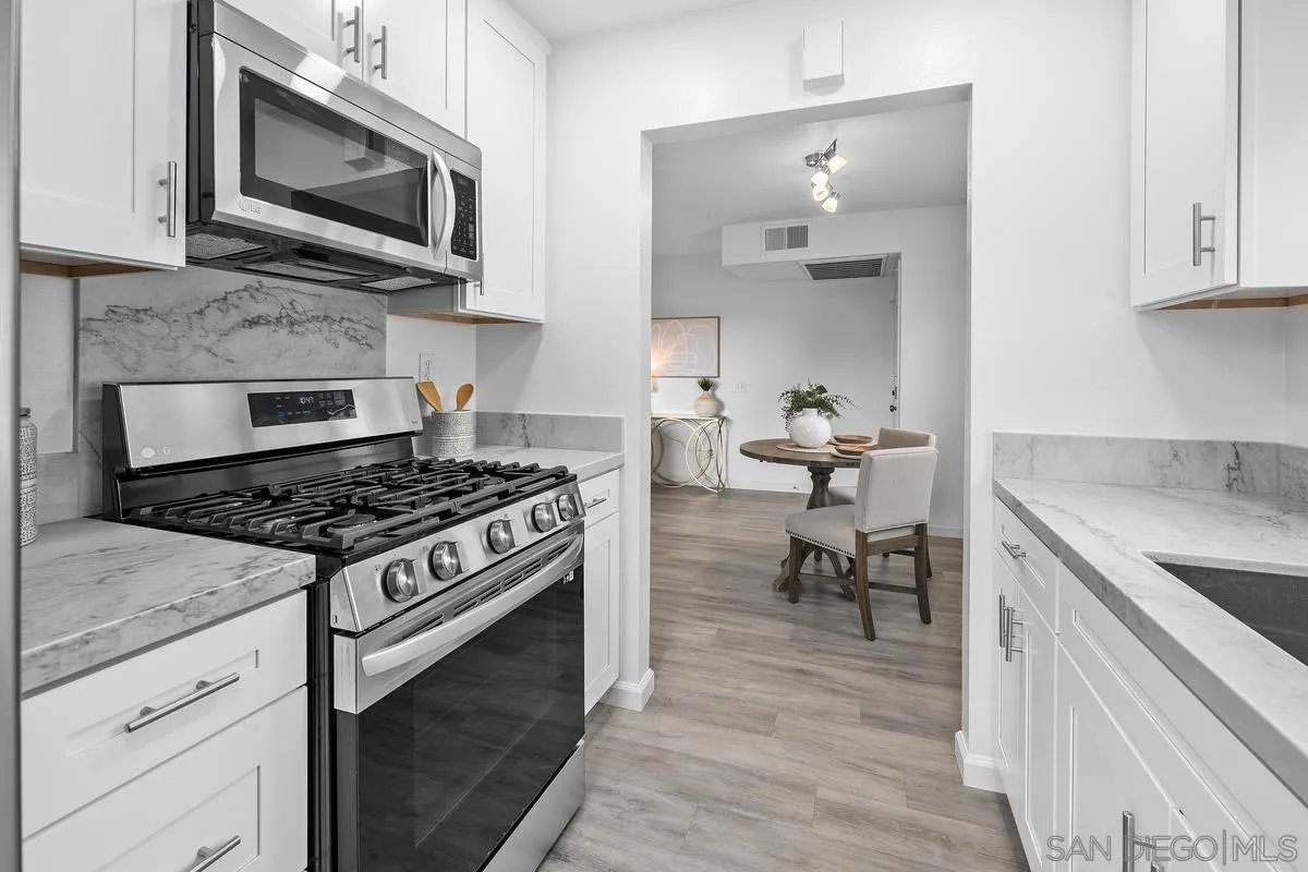 https://cdn.realtyfeed.com/cdn/127/250036844/c94928c7a6064d966705af859a1338de.webp