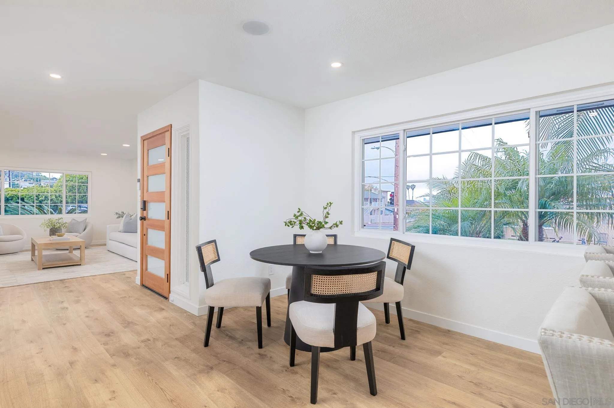 https://cdn.realtyfeed.com/cdn/127/250036845/0d926e12d57c91aaf7f97d4bc89b94a5.webp