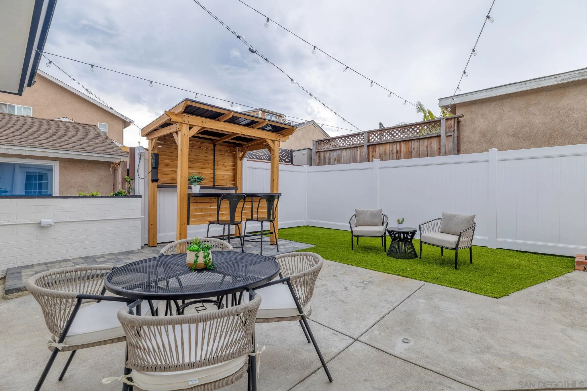 https://cdn.realtyfeed.com/cdn/127/250036845/dd70b23eab2d7627ebabd265f0602c9d.webp
