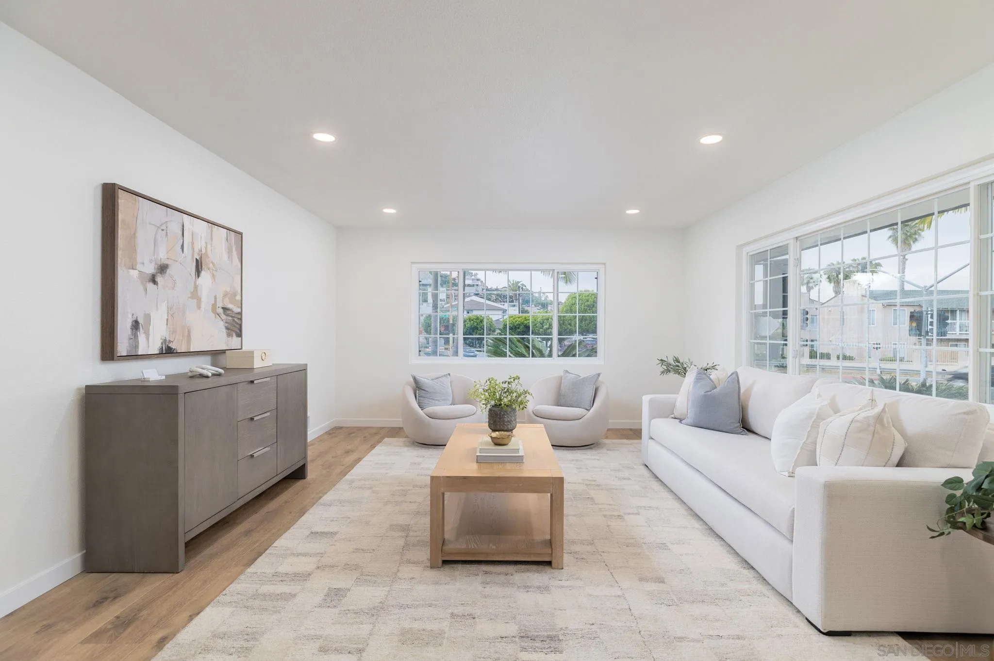 https://cdn.realtyfeed.com/cdn/127/250036845/f7c0558c3c0dc80509bcd23aefac7cbe.webp
