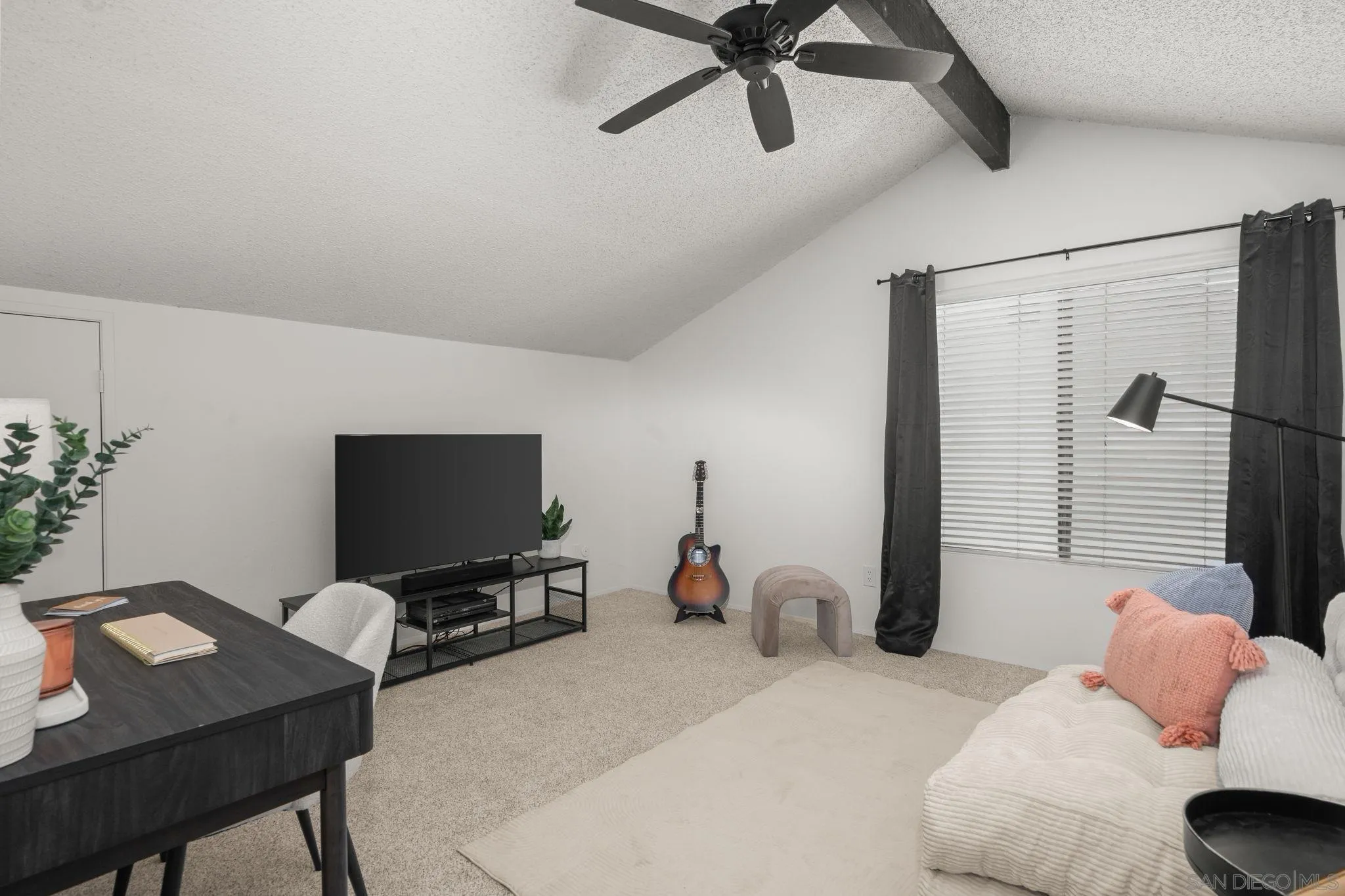 https://cdn.realtyfeed.com/cdn/127/250036846/b6e5967be6a720976a4062987431f4f3.webp