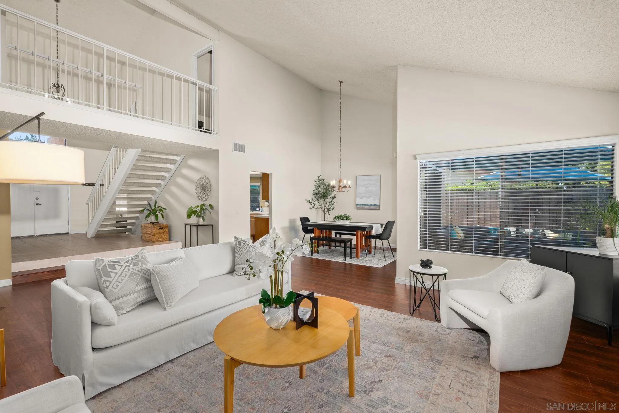 https://cdn.realtyfeed.com/cdn/127/250036846/c595c7550099926b05d3286a369f599e.webp
