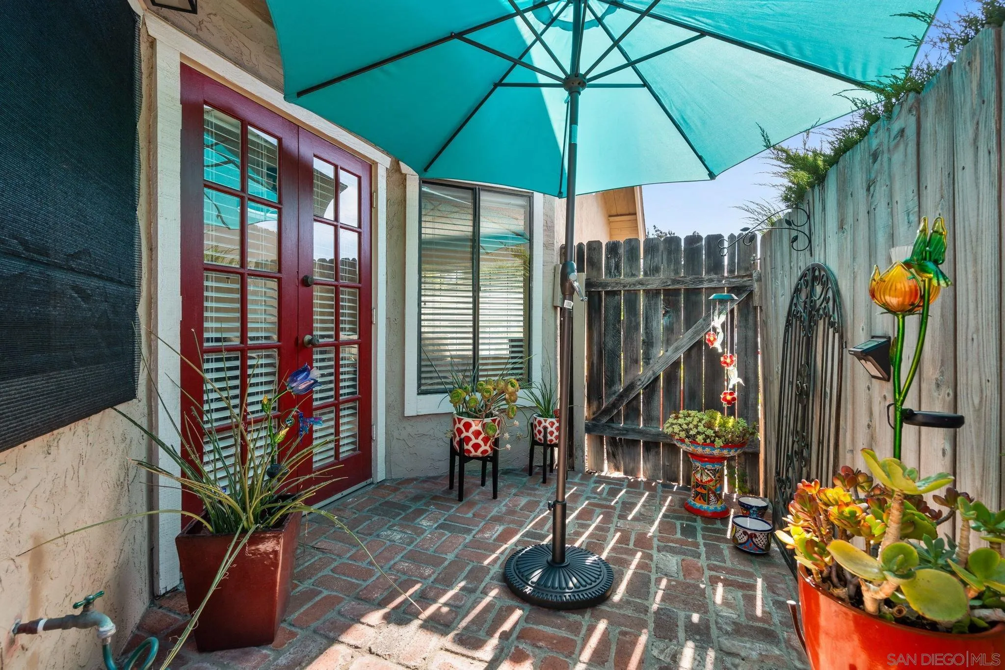 https://cdn.realtyfeed.com/cdn/127/250036846/edcb4da7118ddf4415bcb86de2731319.webp