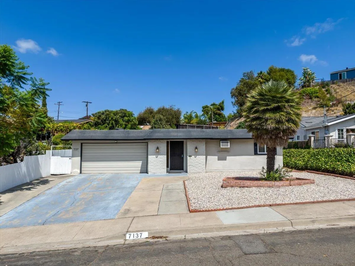 https://cdn.realtyfeed.com/cdn/127/250036847/05084291ef25ad5fdfee212f31b82361.webp