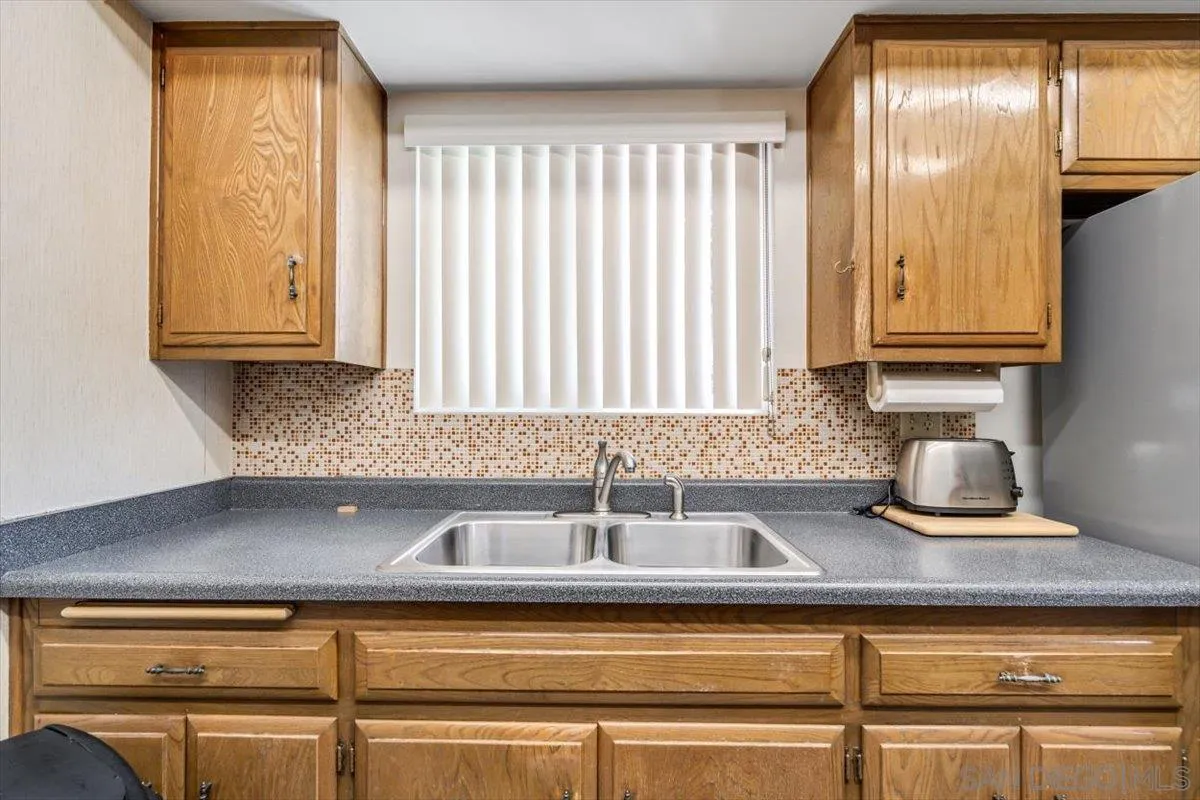 https://cdn.realtyfeed.com/cdn/127/250036847/0854f6838daa926b3b3eb54654679bf4.webp