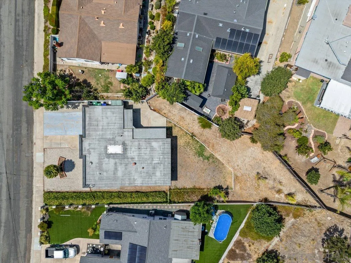 https://cdn.realtyfeed.com/cdn/127/250036847/1bd47c36a122273c186d2b651602e71d.webp