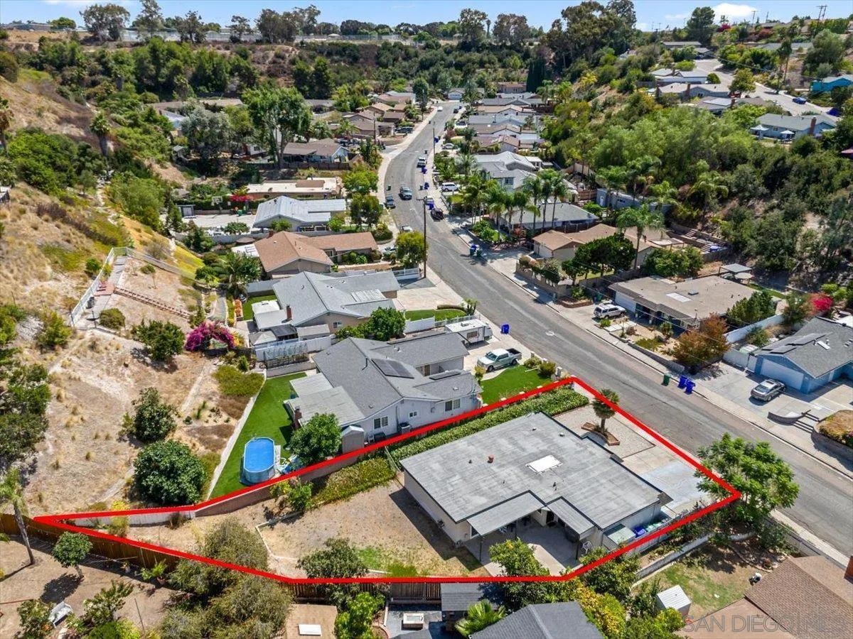 https://cdn.realtyfeed.com/cdn/127/250036847/9b6355786304c636023d6cf4ec0f32b0.webp