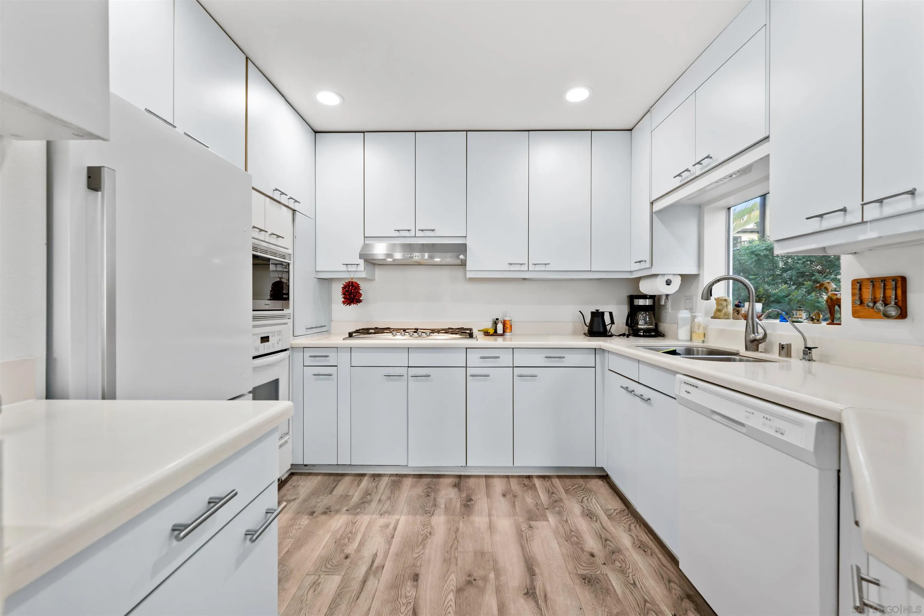 https://cdn.realtyfeed.com/cdn/127/250036849/b9873e85834b019c1841f0b8972a5053.webp