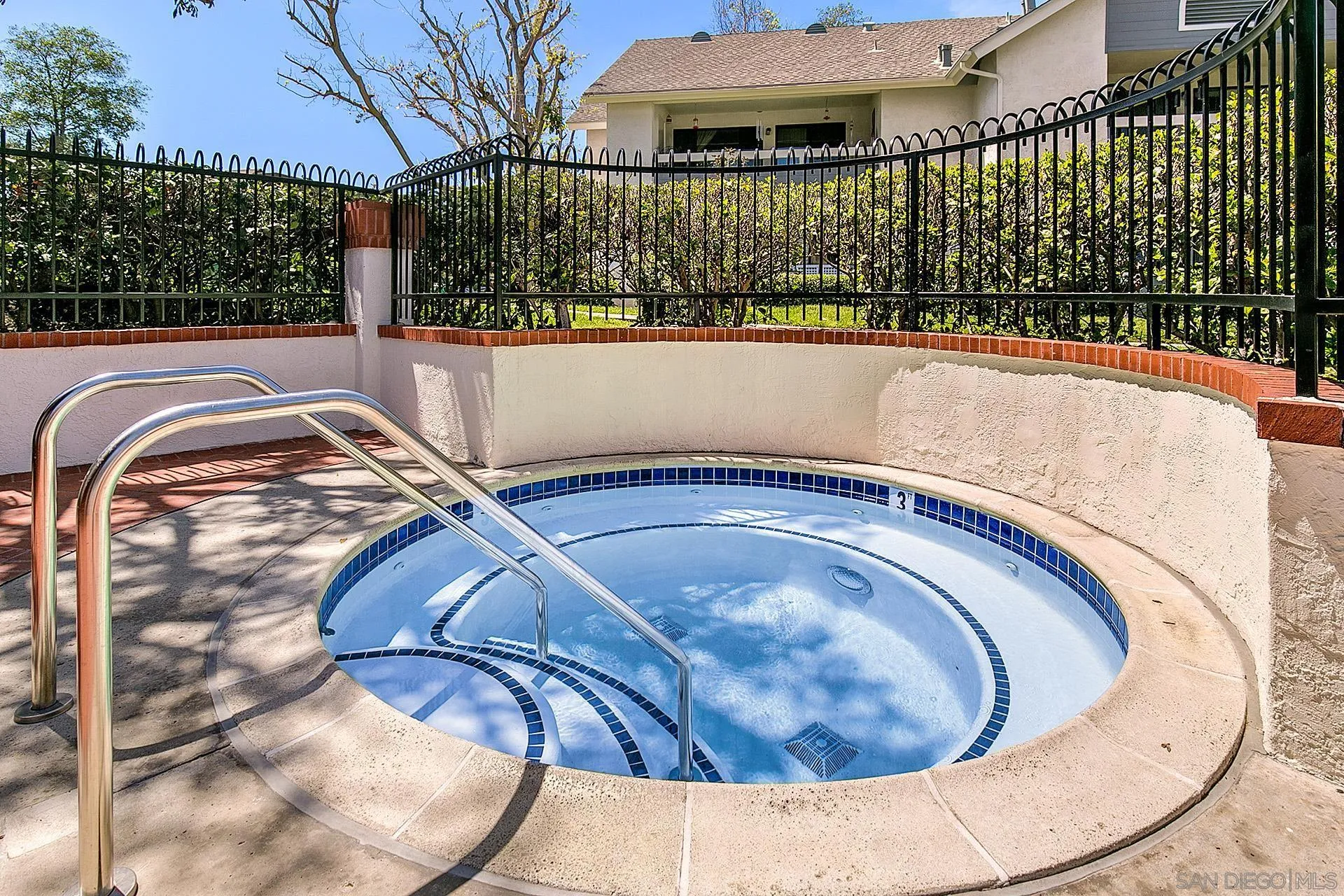 https://cdn.realtyfeed.com/cdn/127/250036850/714a94db35b157f3cc268fa7611f09ca.webp