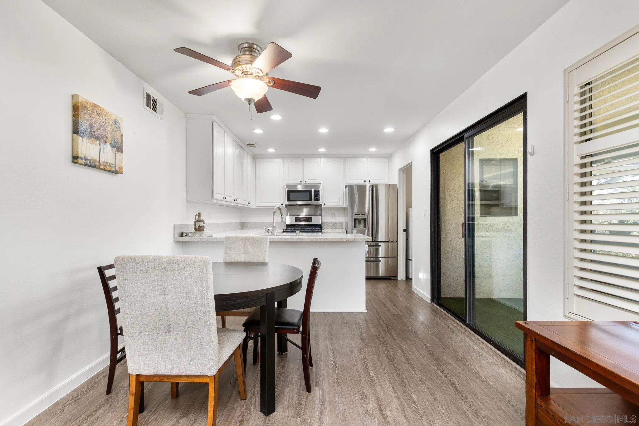 https://cdn.realtyfeed.com/cdn/127/250036850/76c4b0cef27138a3eed963db3a9211e0.webp