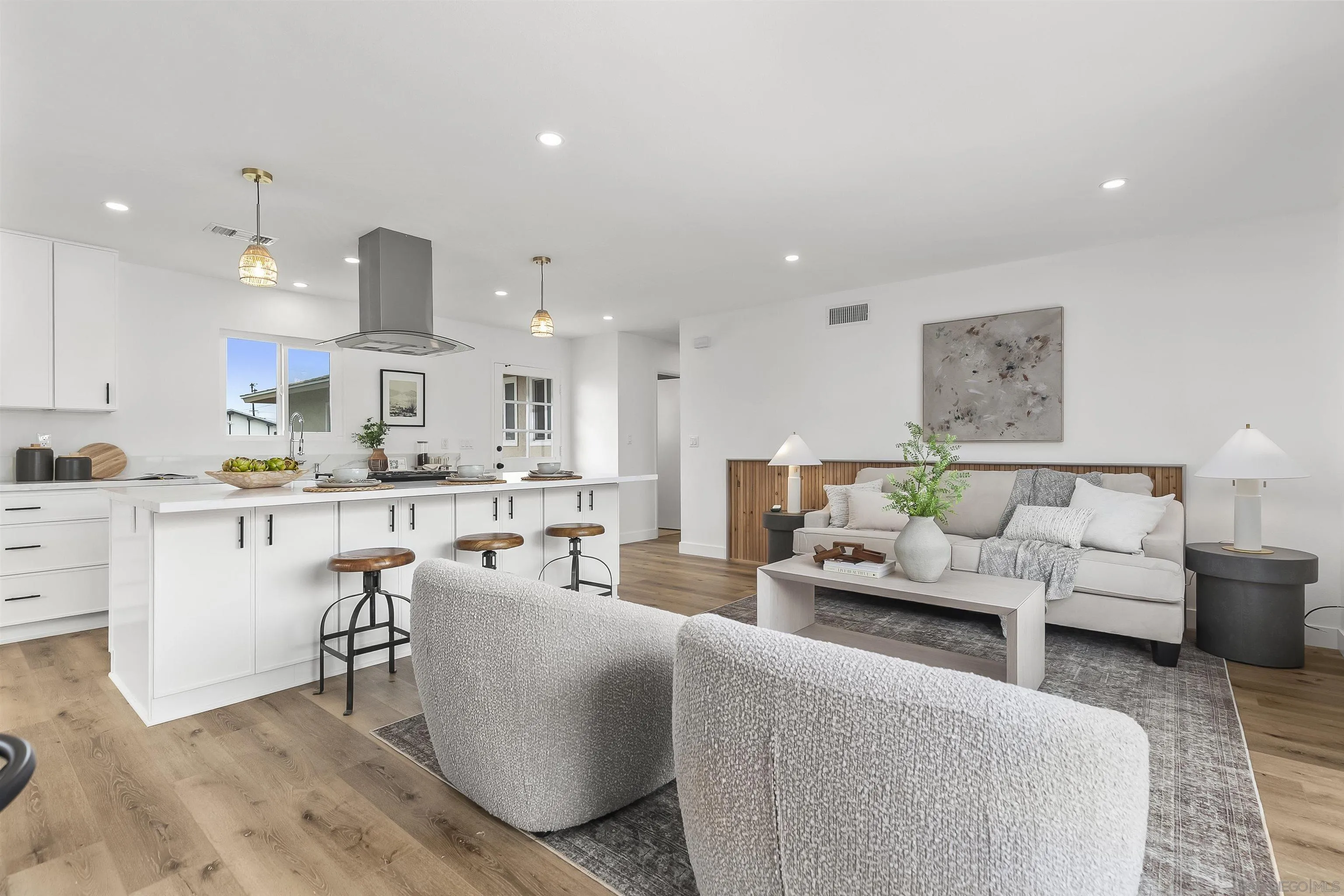 https://cdn.realtyfeed.com/cdn/127/250036851/639be3a100584ee6f36ff020d1ab88a4.webp