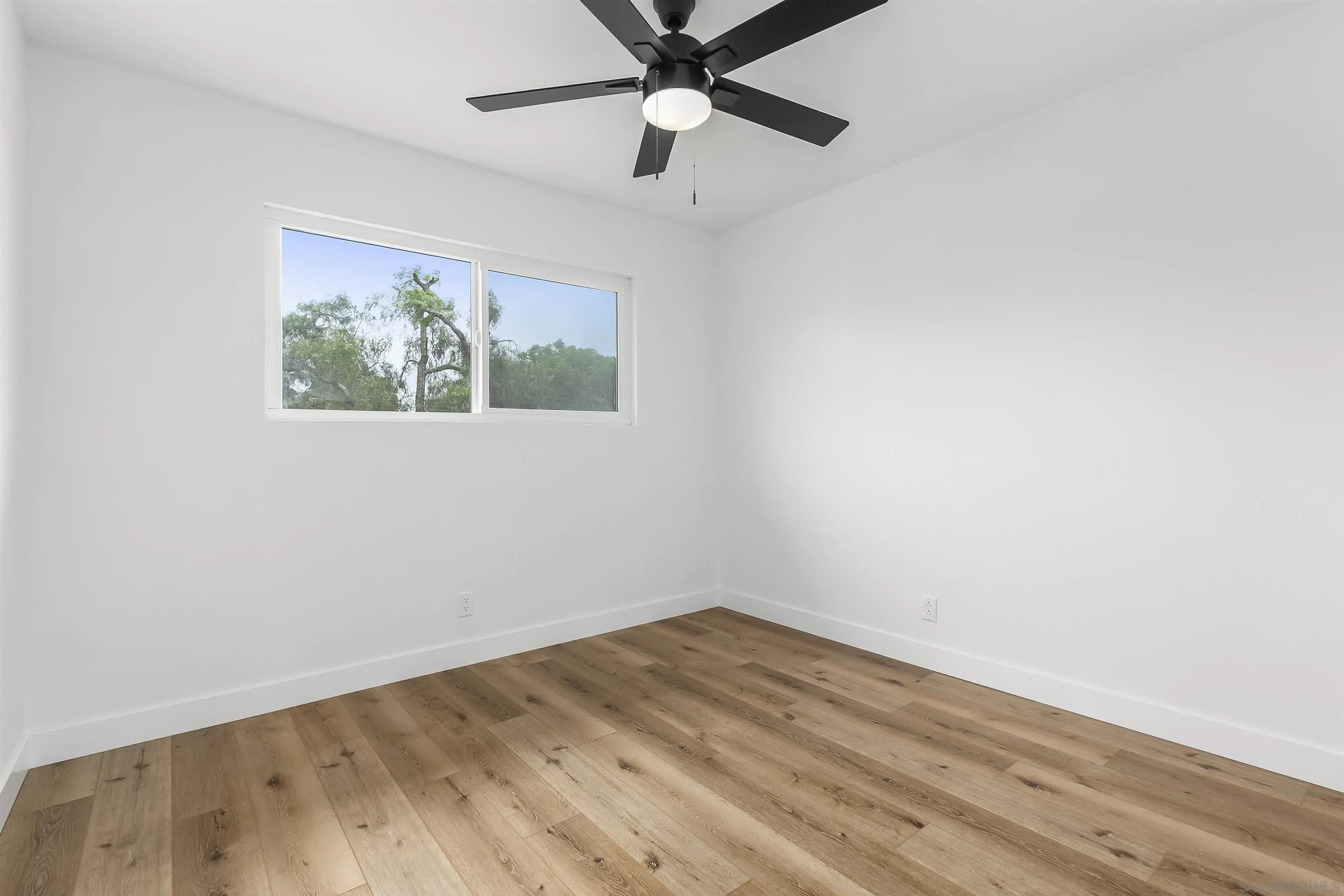 https://cdn.realtyfeed.com/cdn/127/250036851/982d0df4ae680cfed113d0fecffae267.webp