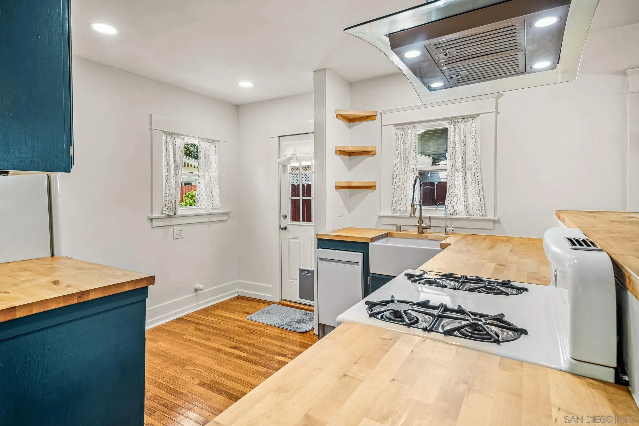 https://cdn.realtyfeed.com/cdn/127/250036852/6943815ce2139c43122b0197df672579.webp