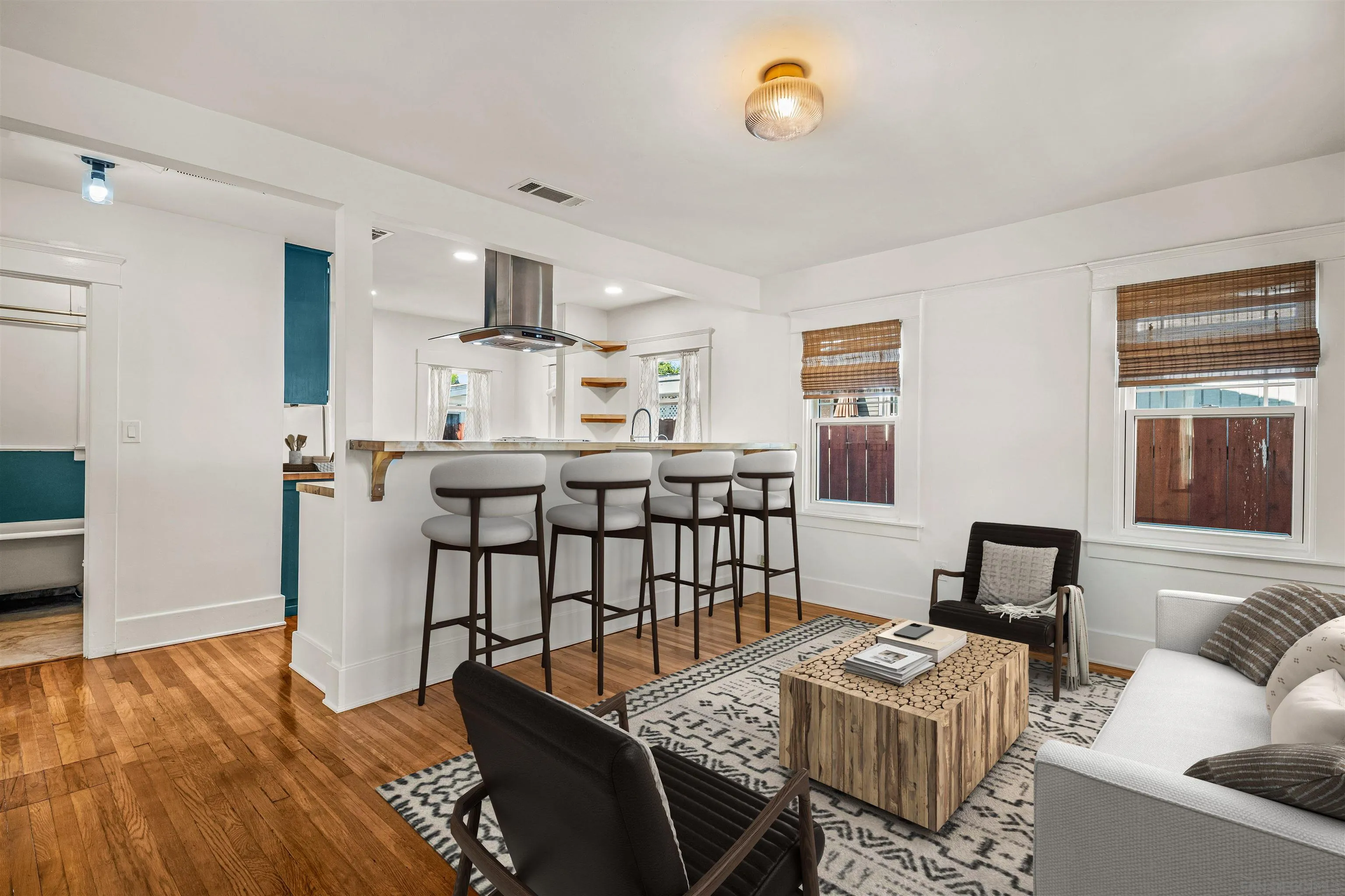 https://cdn.realtyfeed.com/cdn/127/250036852/6956acccb9ebdaea4889b7564ea883cd.webp