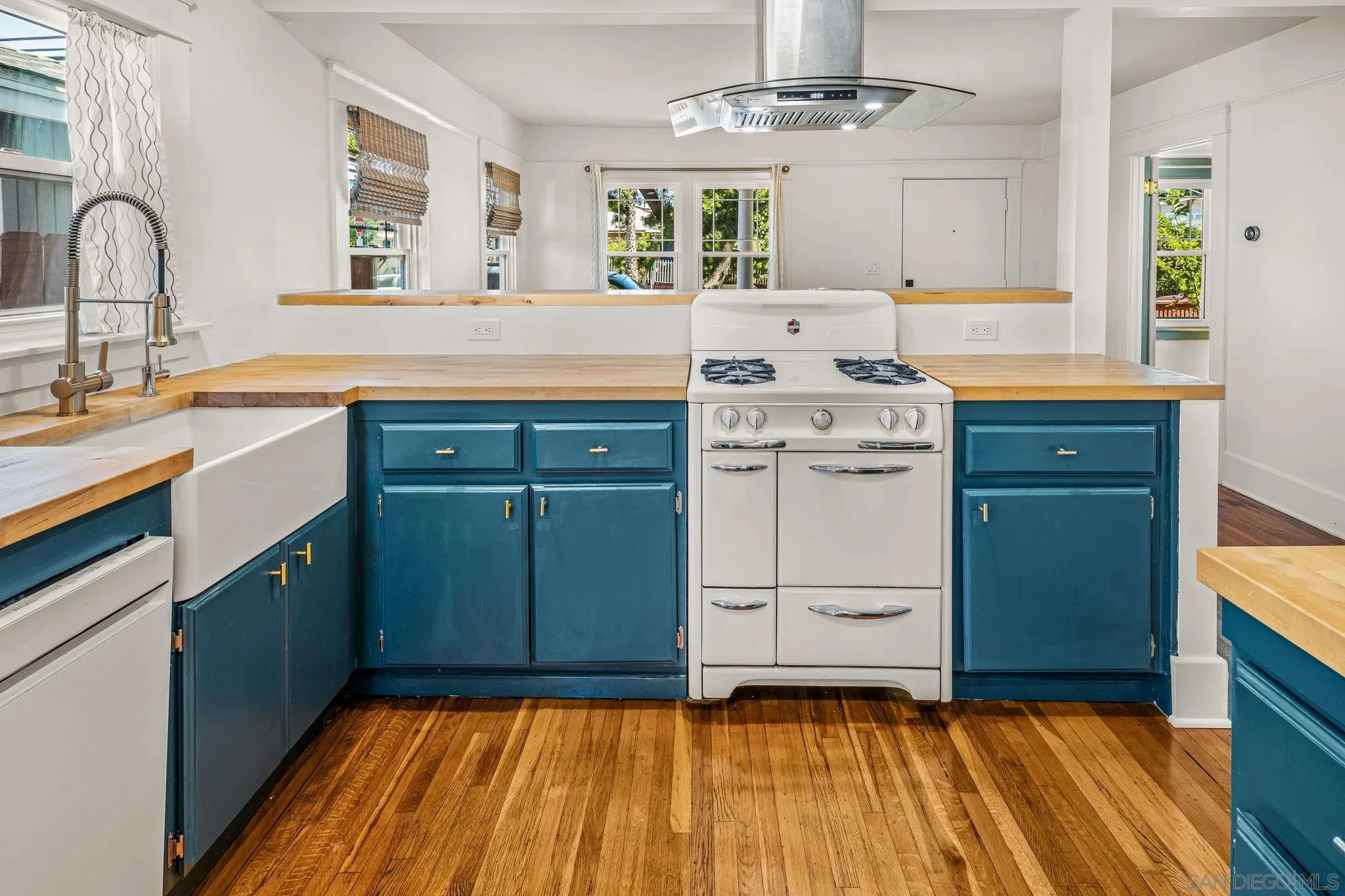 https://cdn.realtyfeed.com/cdn/127/250036852/789fb6e53c22c183f39225fe3851201b.webp