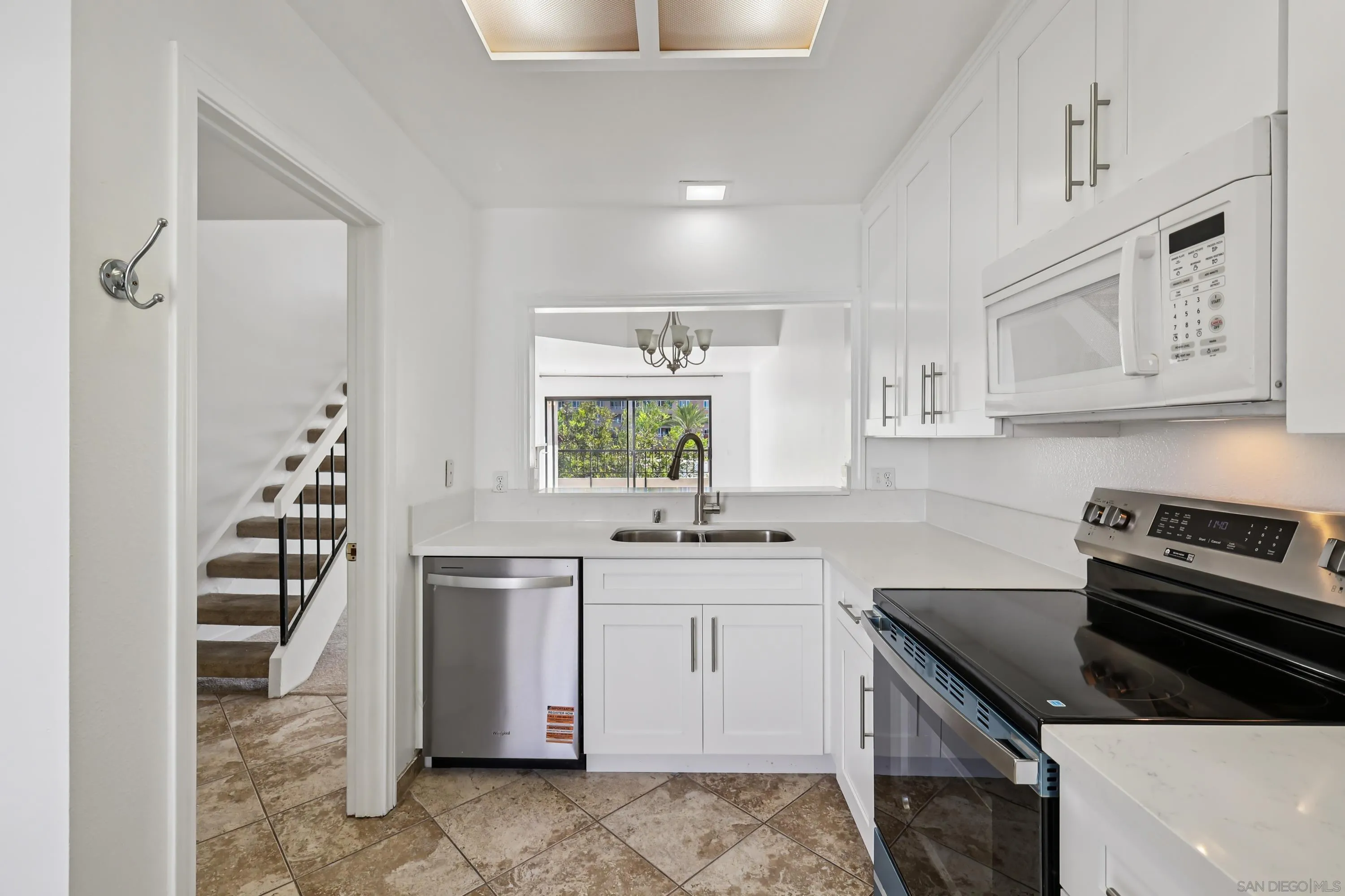 https://cdn.realtyfeed.com/cdn/127/250036854/479c60bad8610fbadf9dd412795ee32a.webp