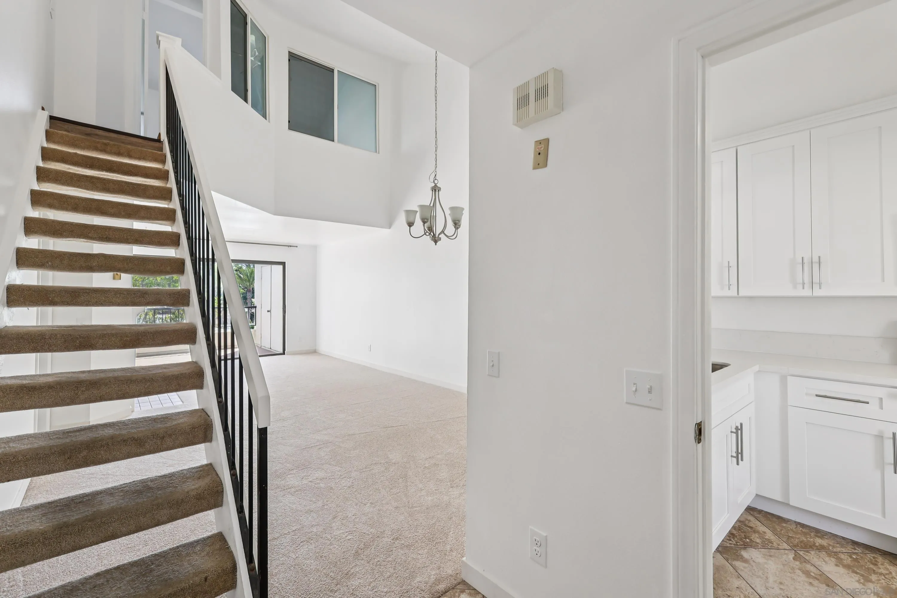 https://cdn.realtyfeed.com/cdn/127/250036854/c5f69be2e0fa141f1a5f5bdf60e14fb0.webp