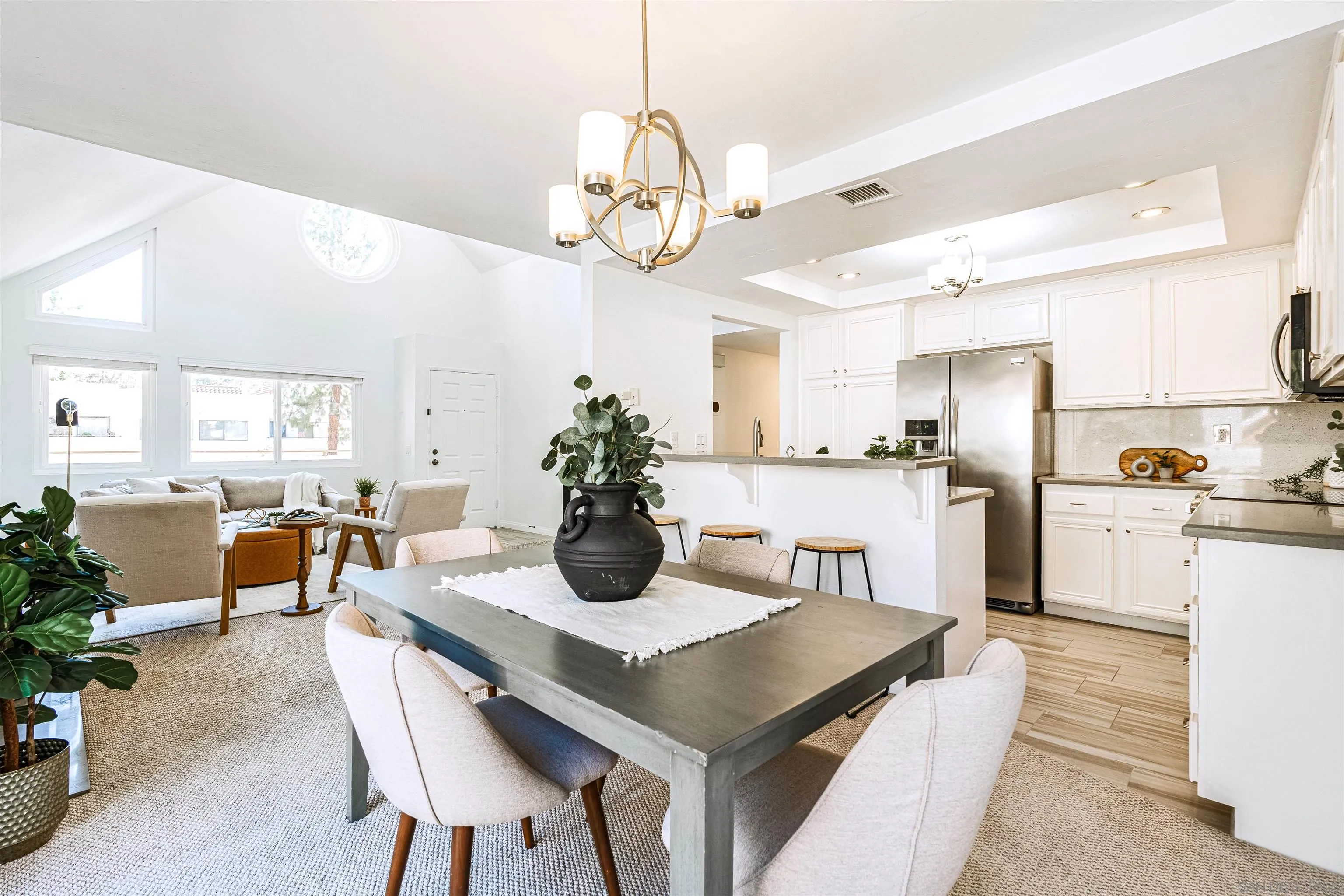 https://cdn.realtyfeed.com/cdn/127/250036855/2b246152bc4d134d1ed52b74401f4353.webp