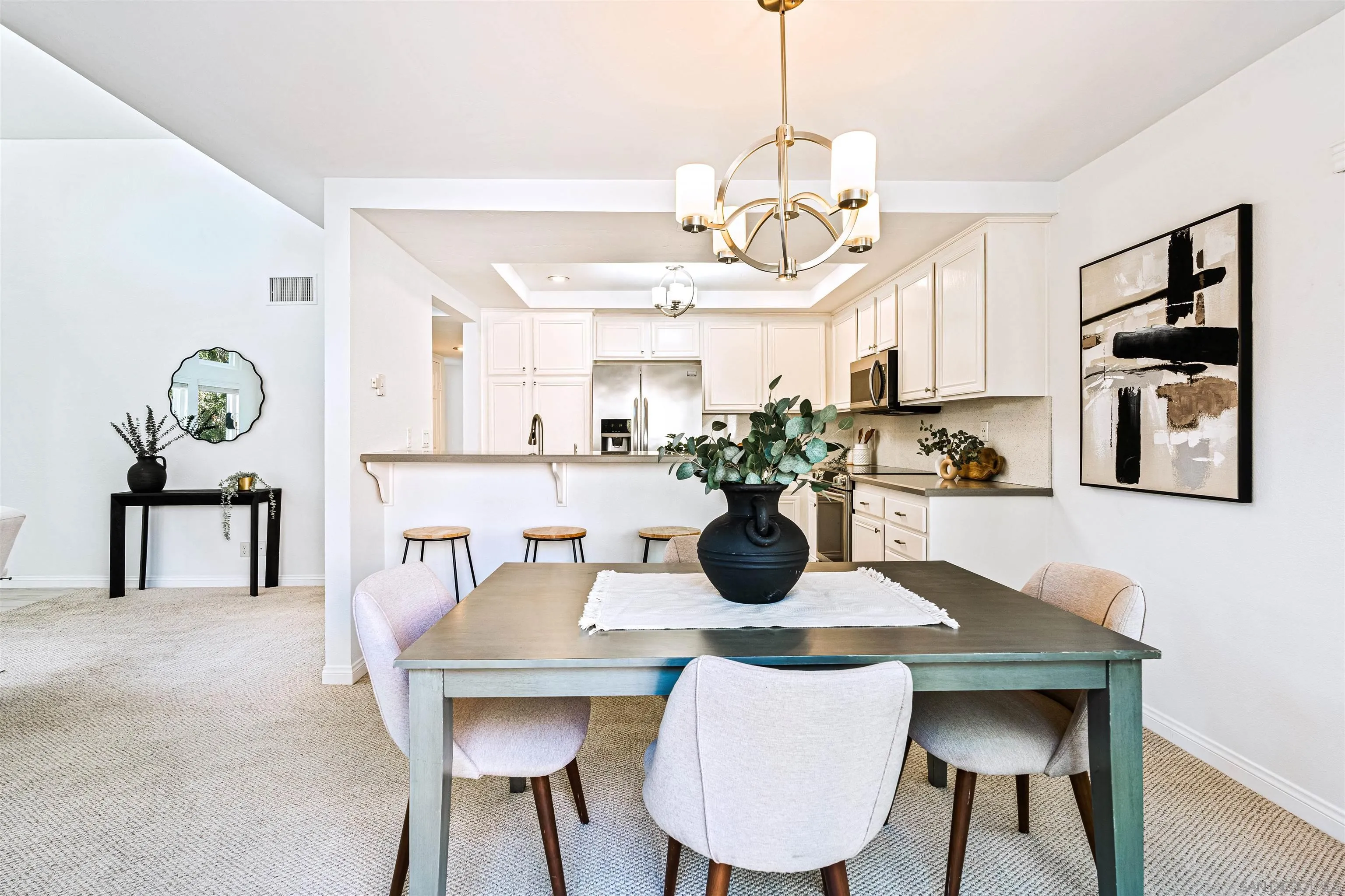 https://cdn.realtyfeed.com/cdn/127/250036855/344eac0f4279f92a08955e01044d2407.webp