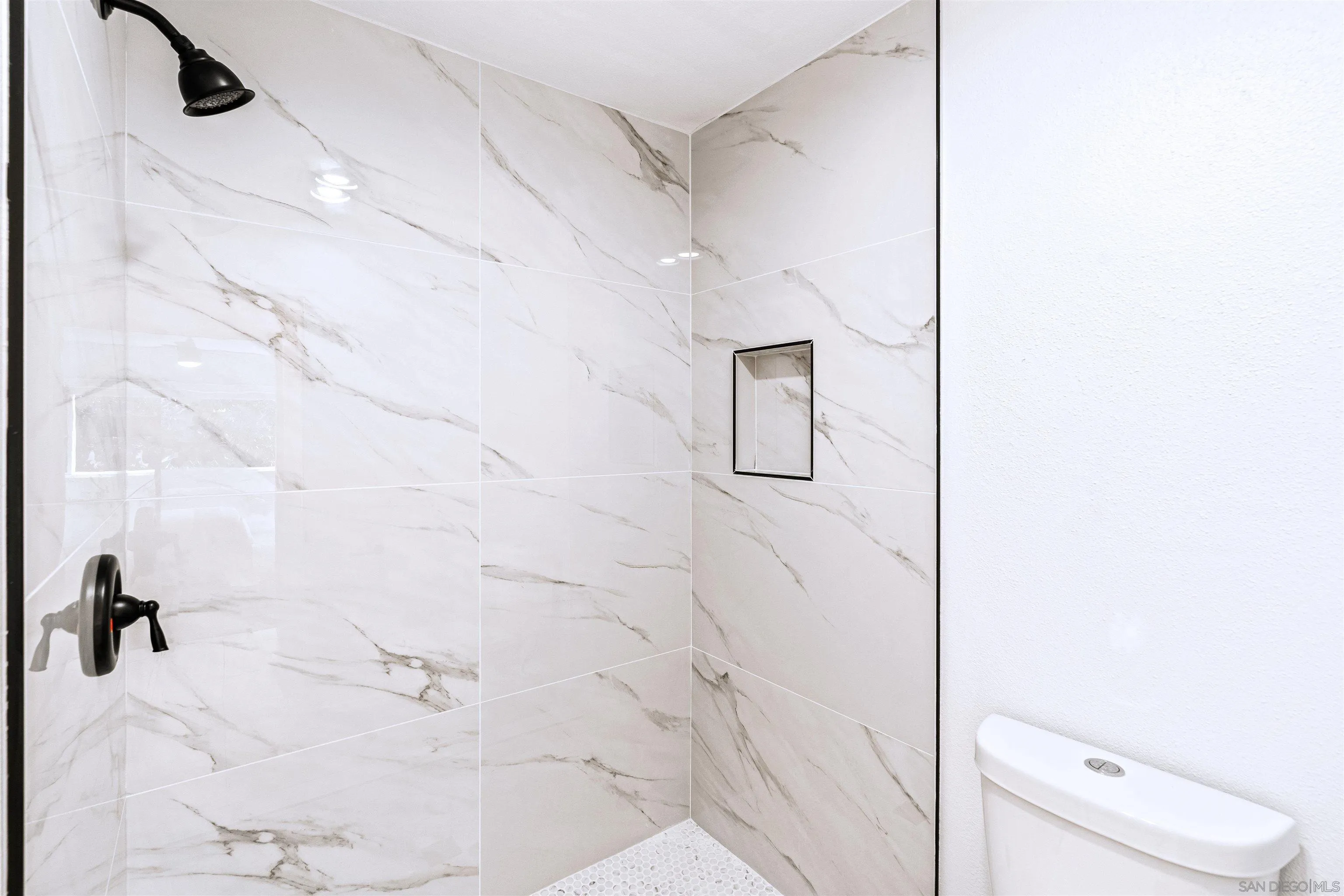 https://cdn.realtyfeed.com/cdn/127/250036855/34c0288328e89568451fe4b3cf1c6345.webp