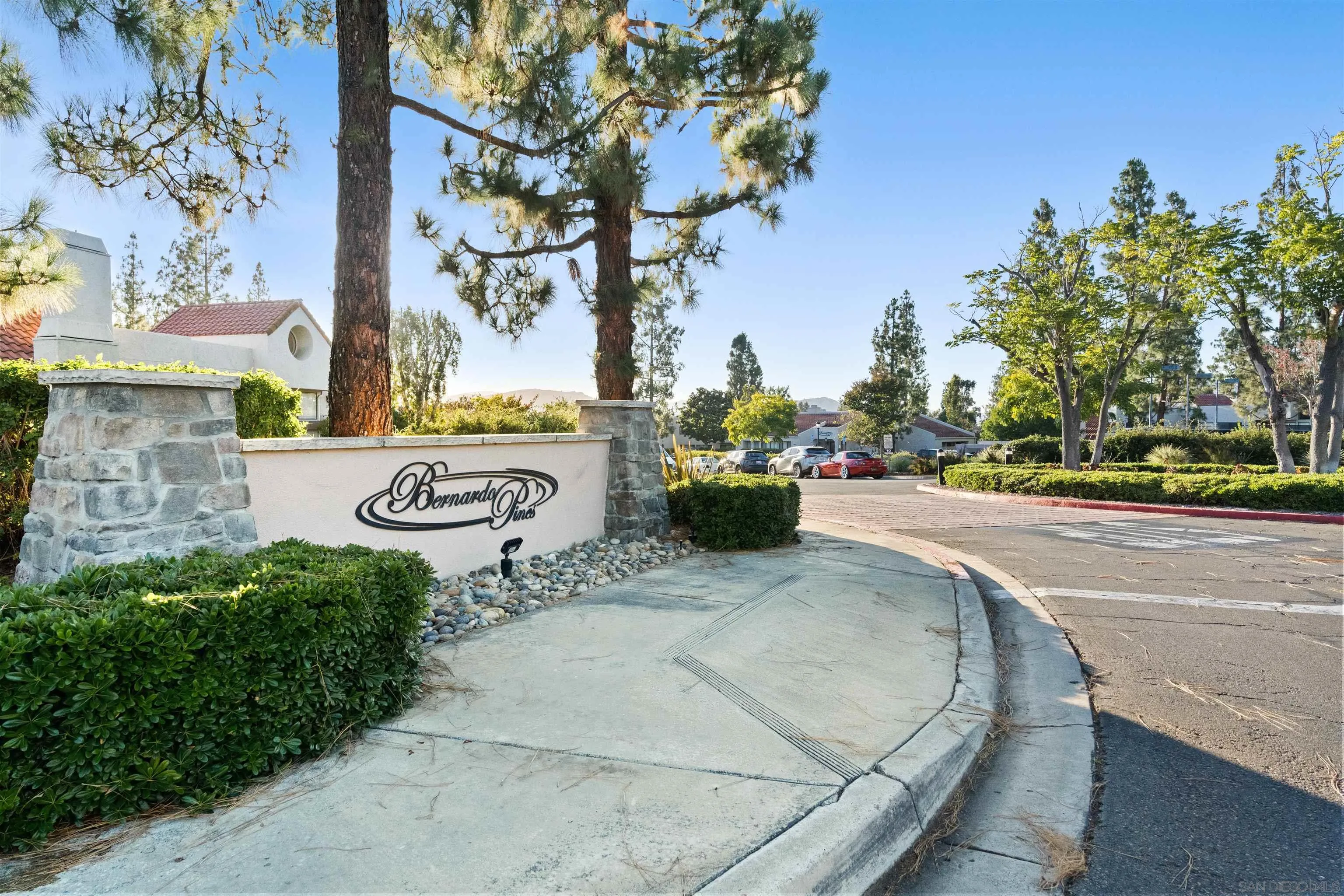 https://cdn.realtyfeed.com/cdn/127/250036855/a478afa7e6f523d32293eb3ed475d262.webp