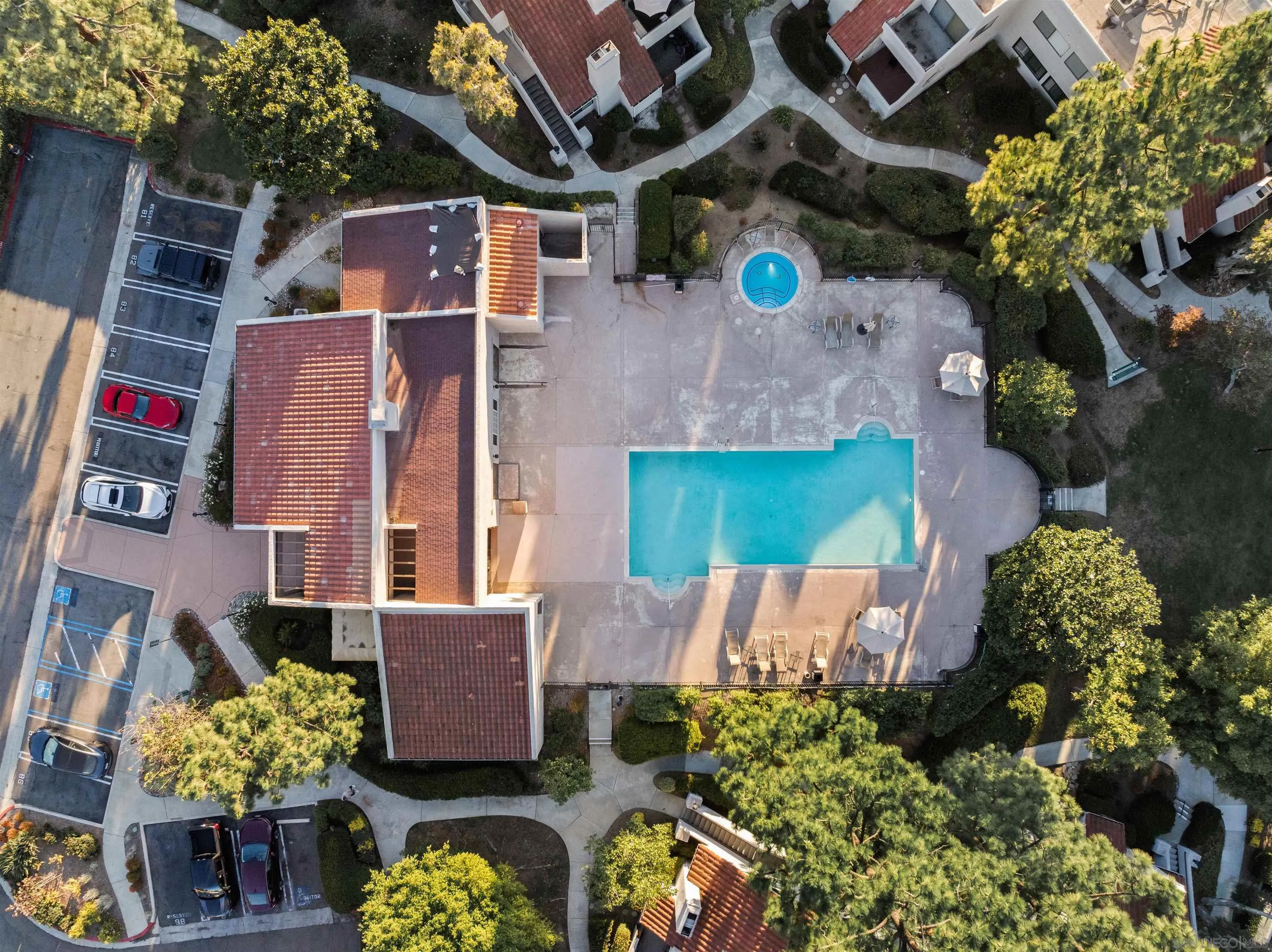 https://cdn.realtyfeed.com/cdn/127/250036855/c2e2faf3b418f72a22f60cb318f13b38.webp