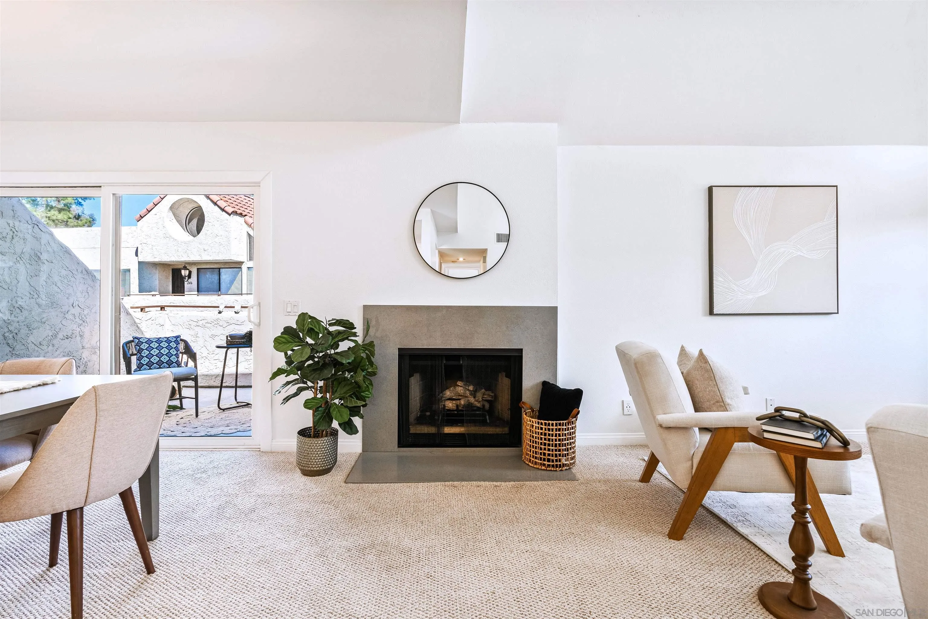 https://cdn.realtyfeed.com/cdn/127/250036855/caf55aa8412995d4602b5c0b18a2125c.webp